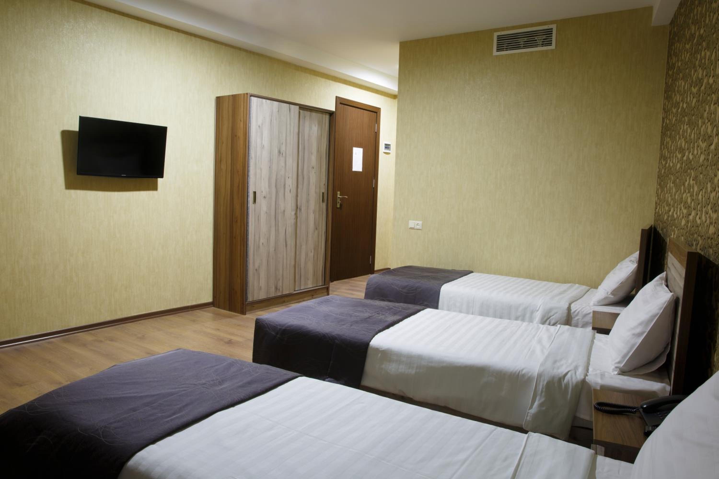 Triple Room With Balcony