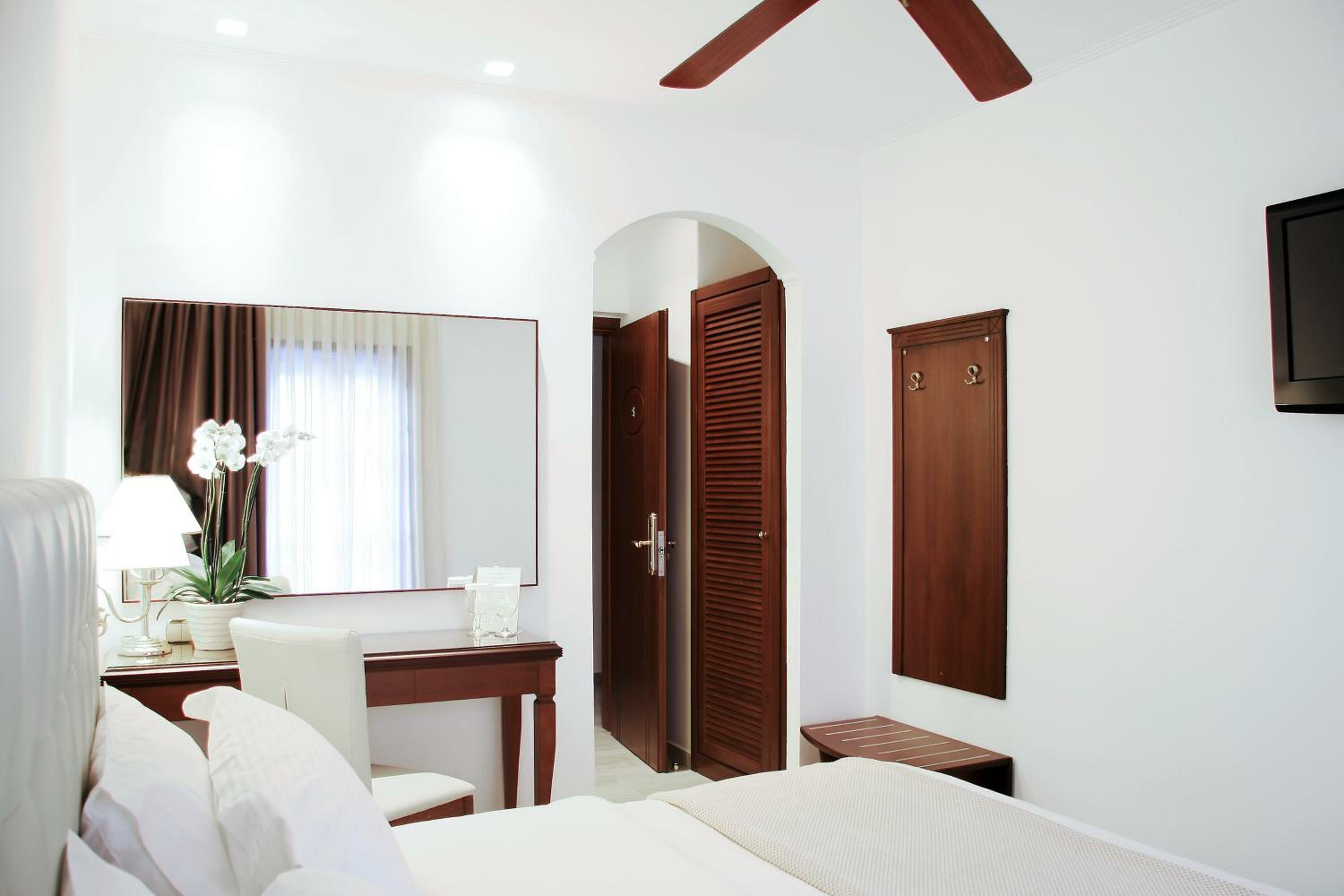 Double or Twin Room with City View