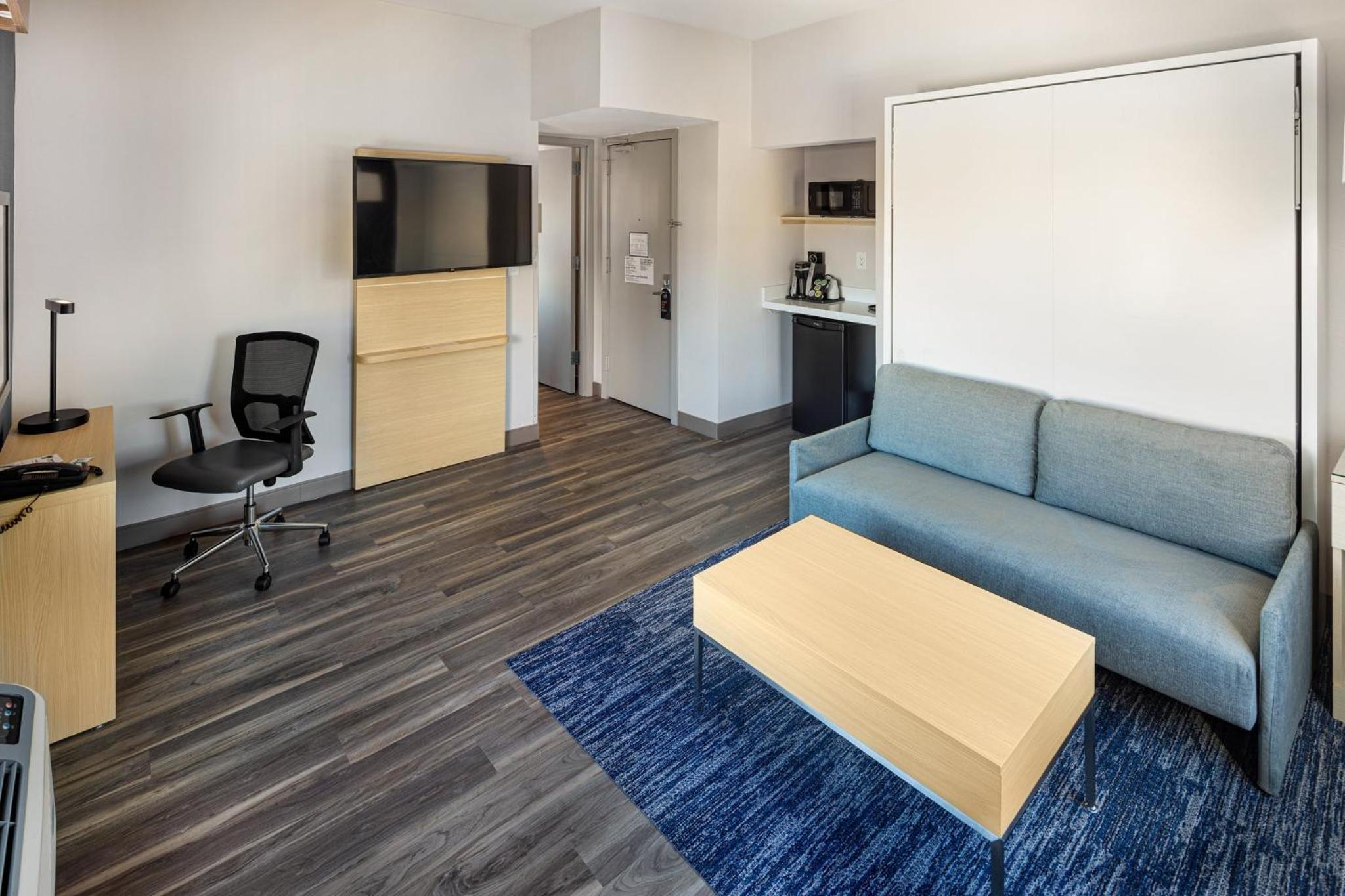 Double Suite - Non-Smoking