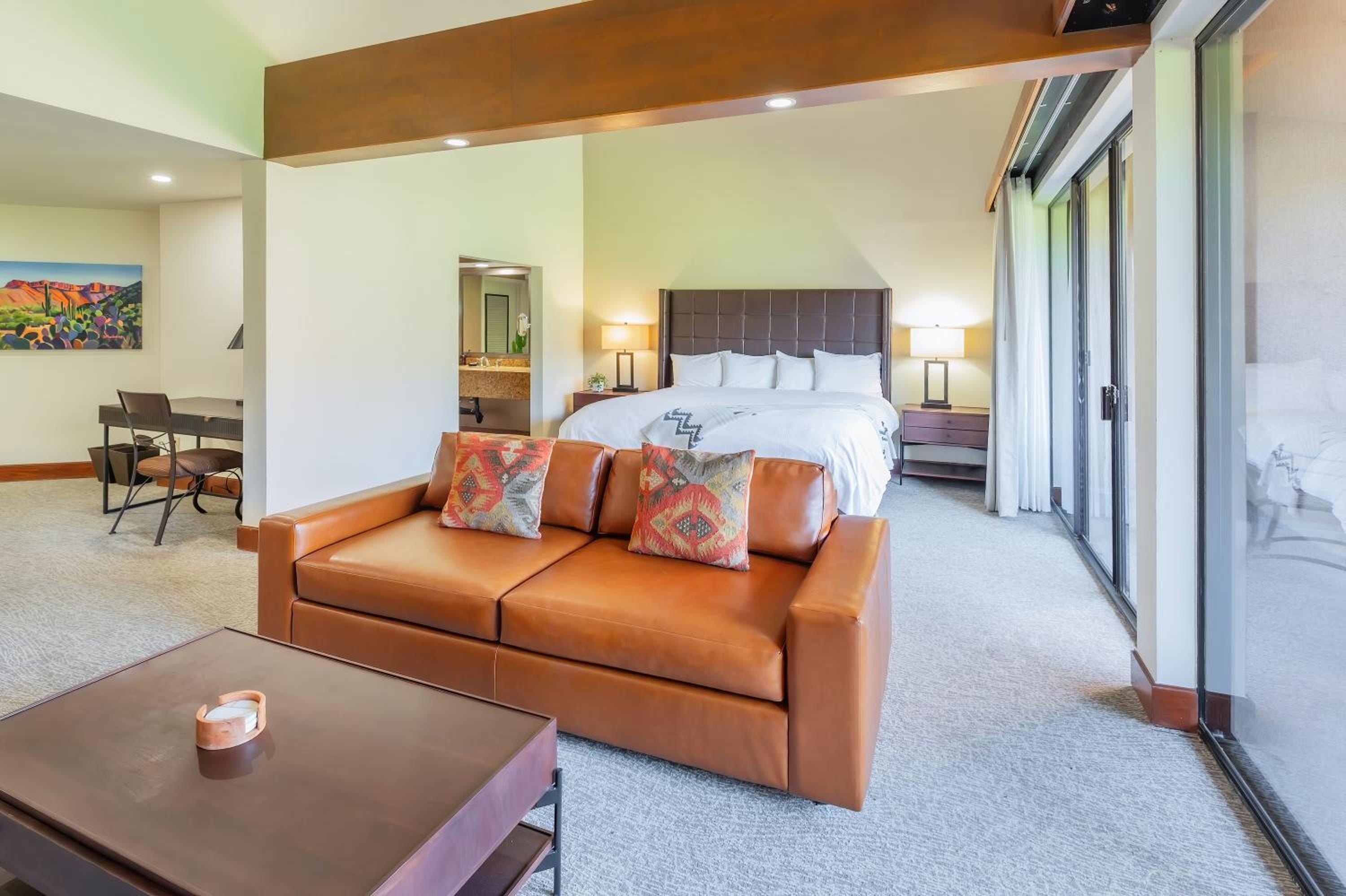 Suite with Mountain View