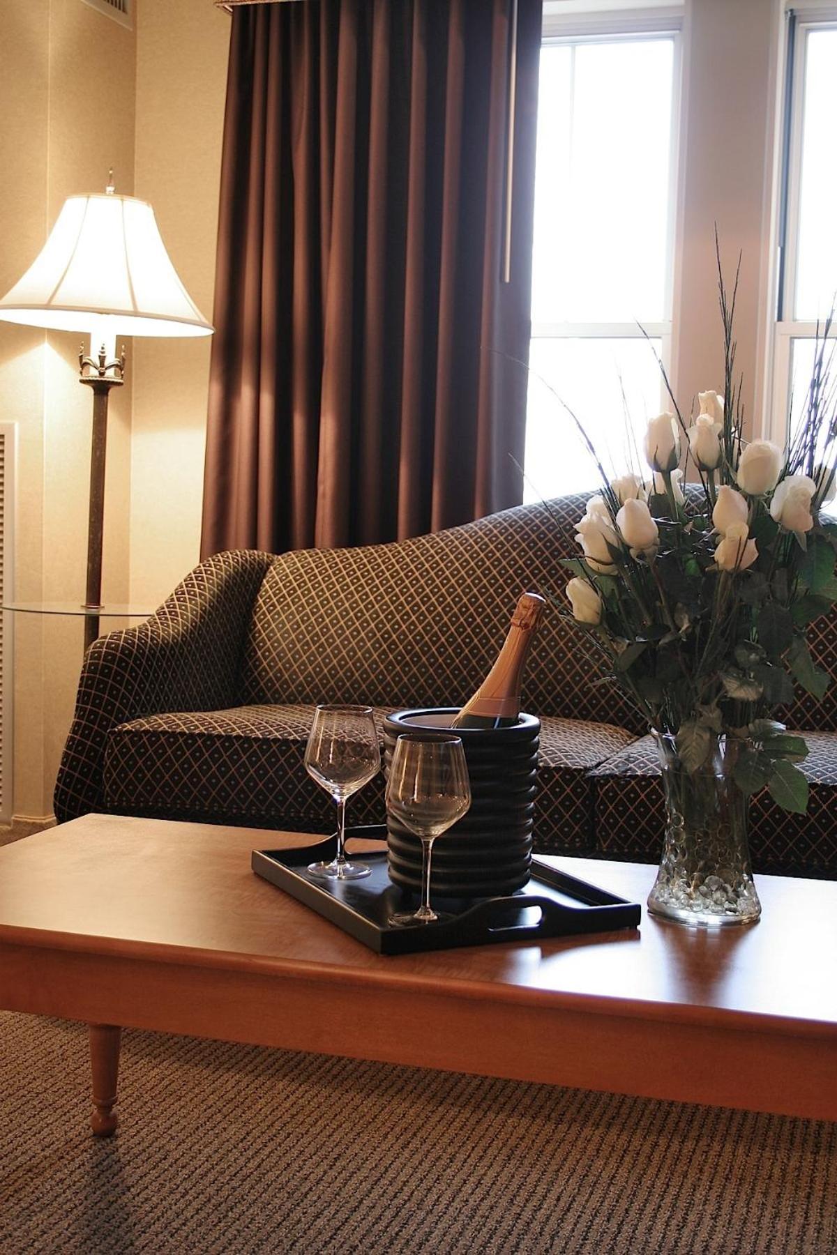 Deluxe Queen Room with Two Queen Beds - Non-Smoking