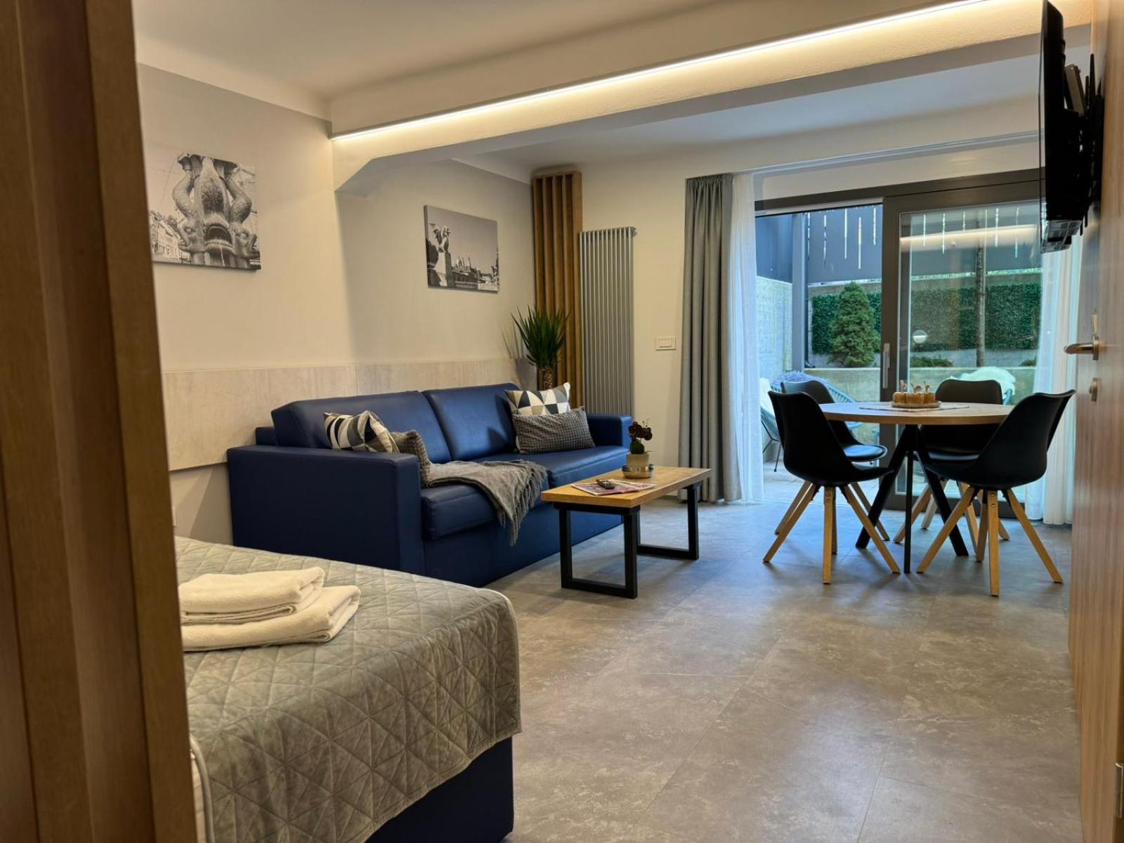 Premium Studio with Terrace (#2)