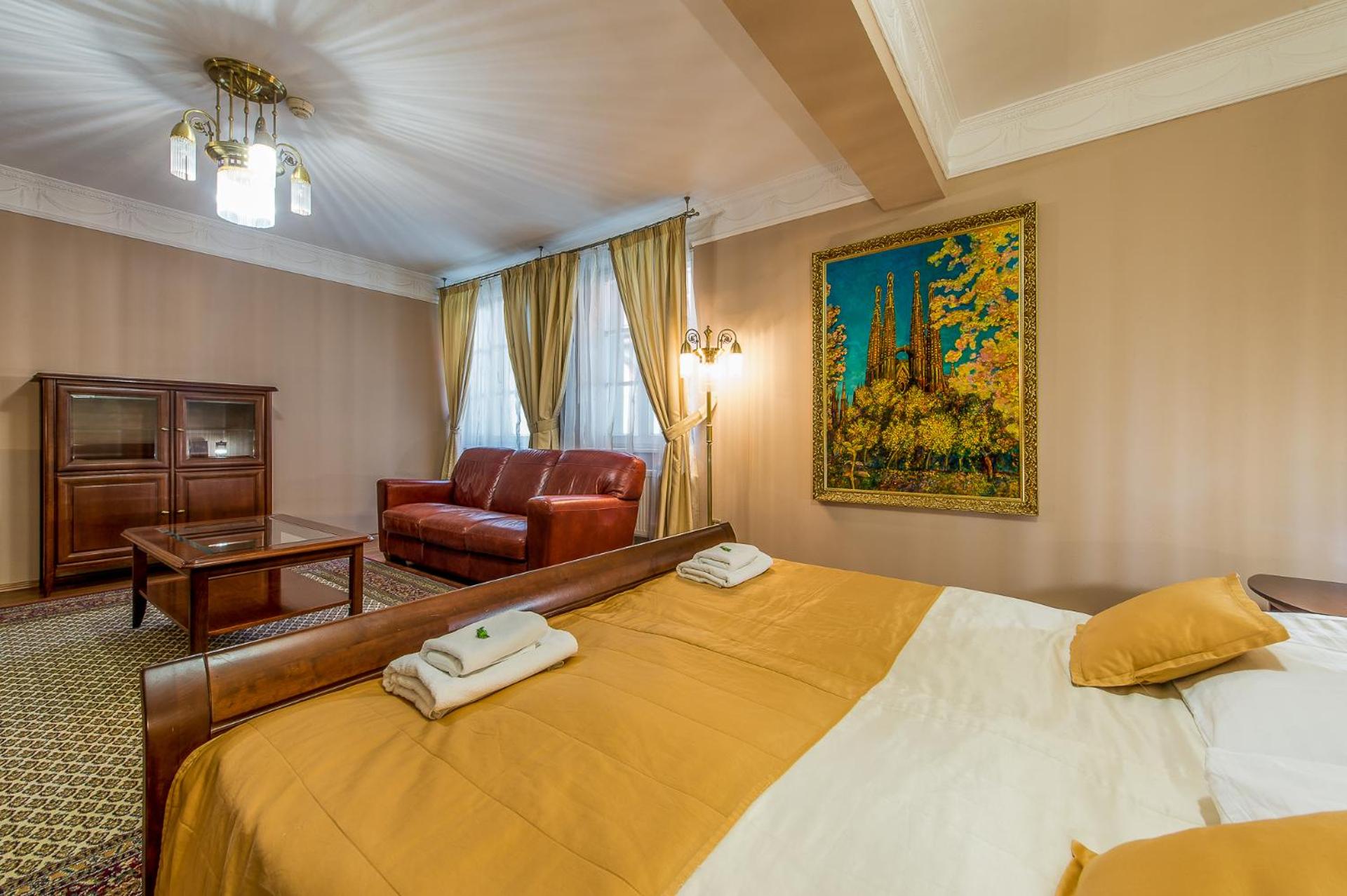 Junior Suite (2 Adults)
