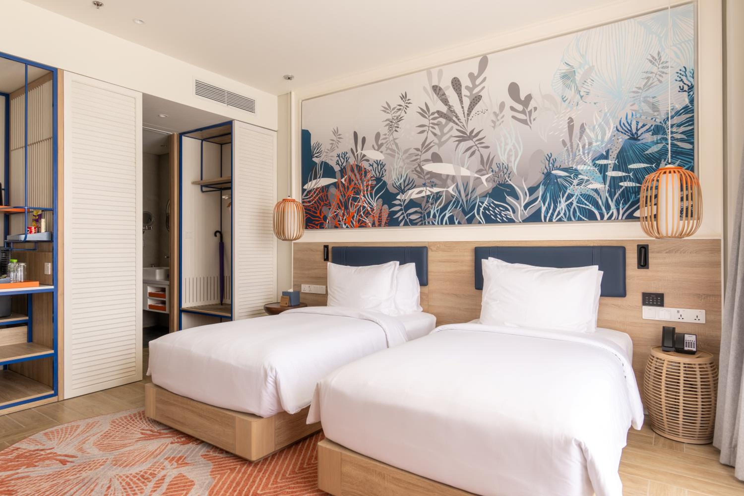 Deluxe Ocean View Twin with Balcony