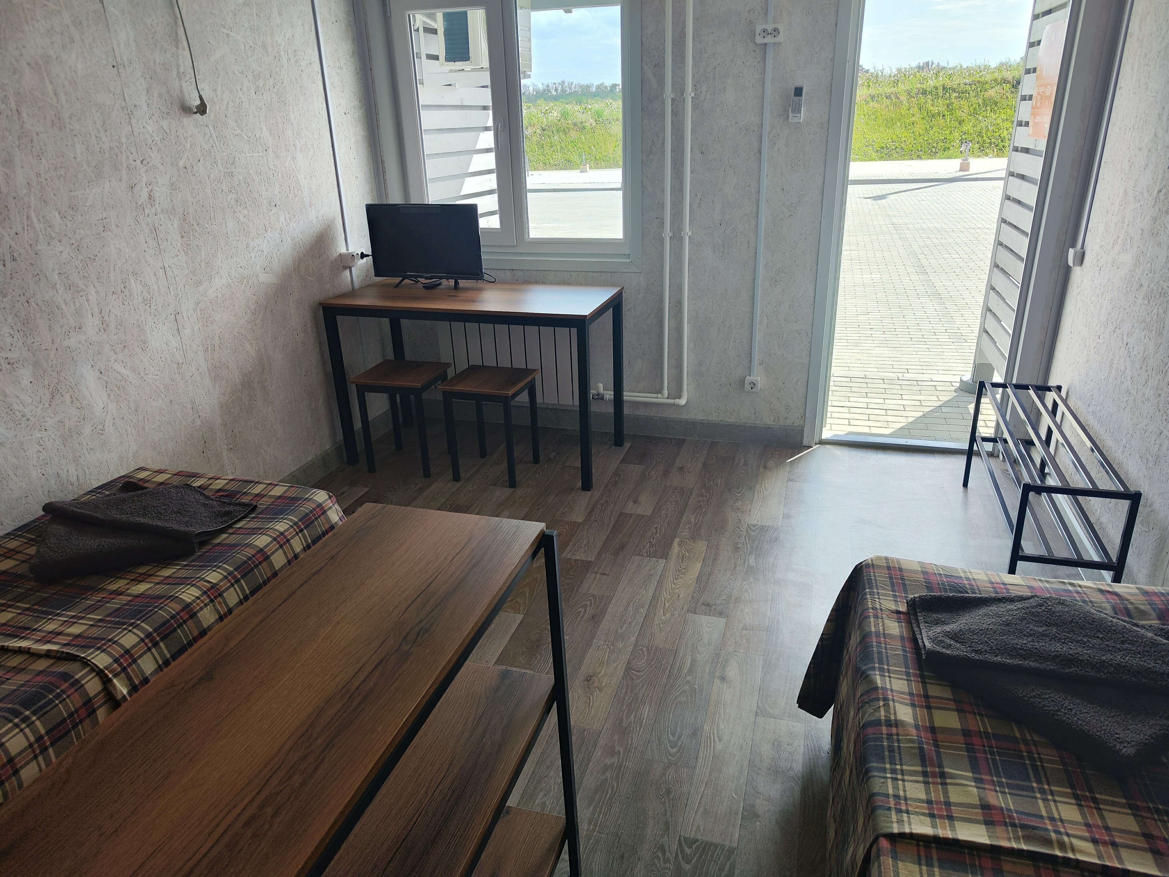 Двухместный номер с 2 отдельными кроватями и окном