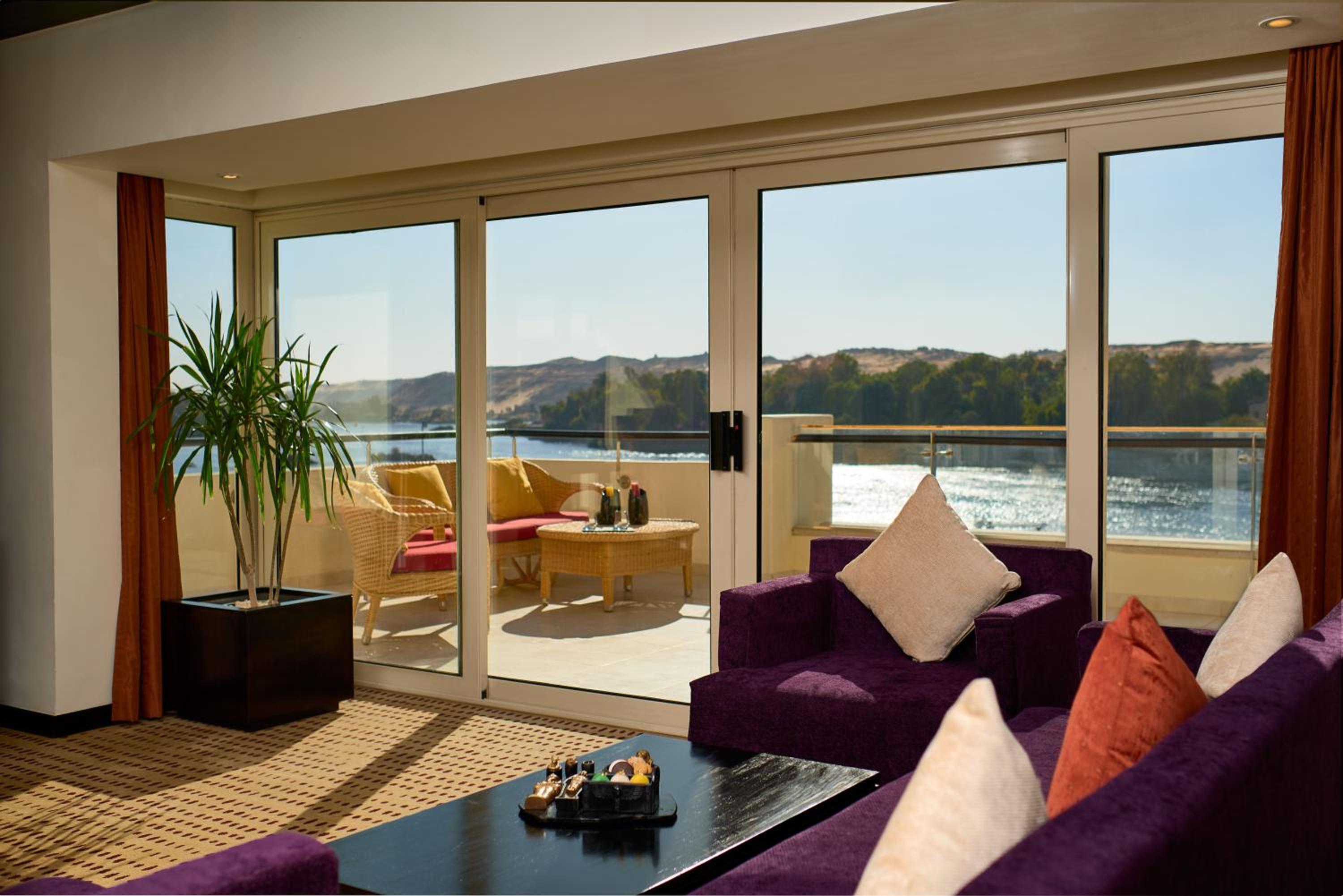 Panoramic Suite with Nile View