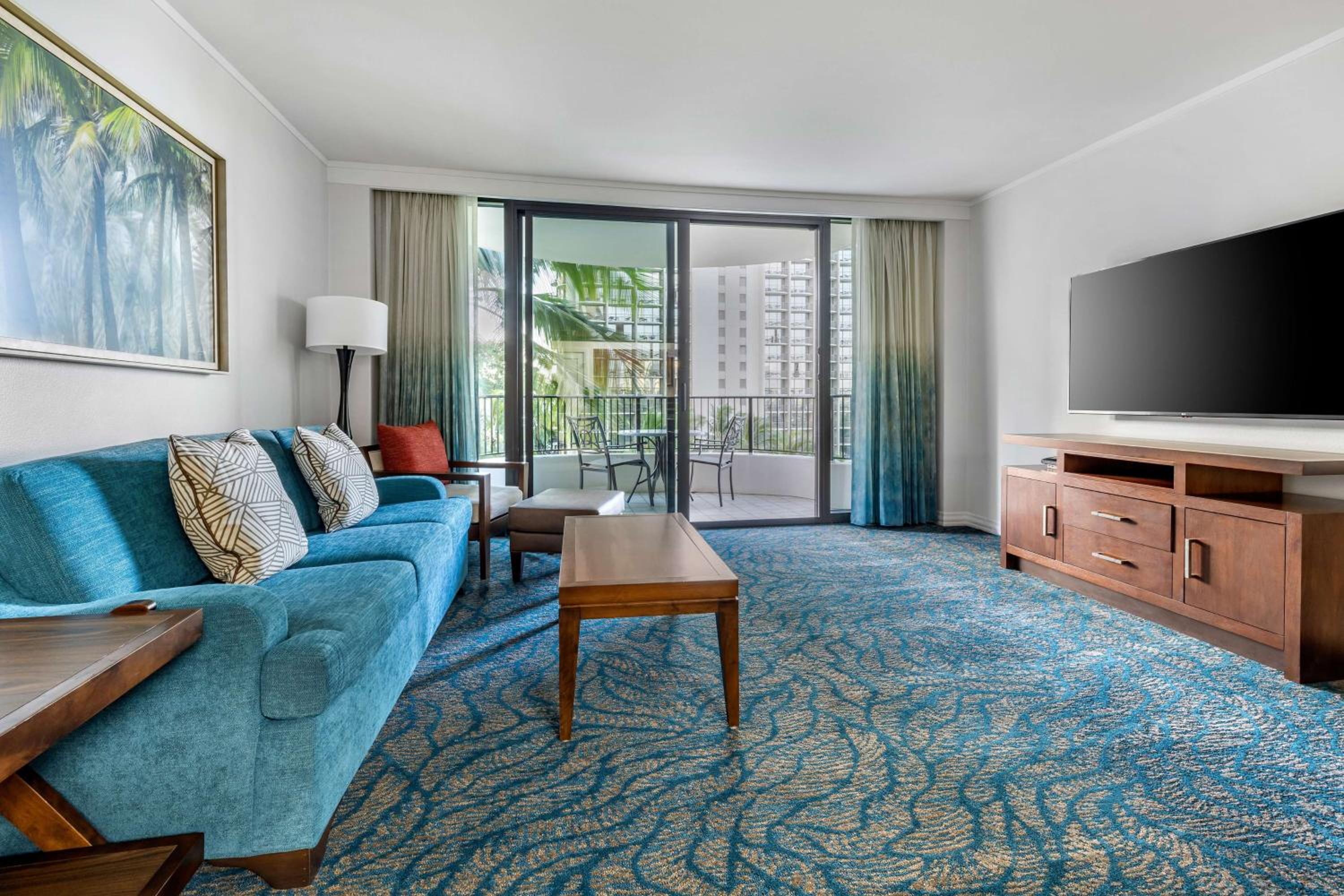 One-Bedroom Suite with Sofa Bed and Ocean View - Lagoon Tower