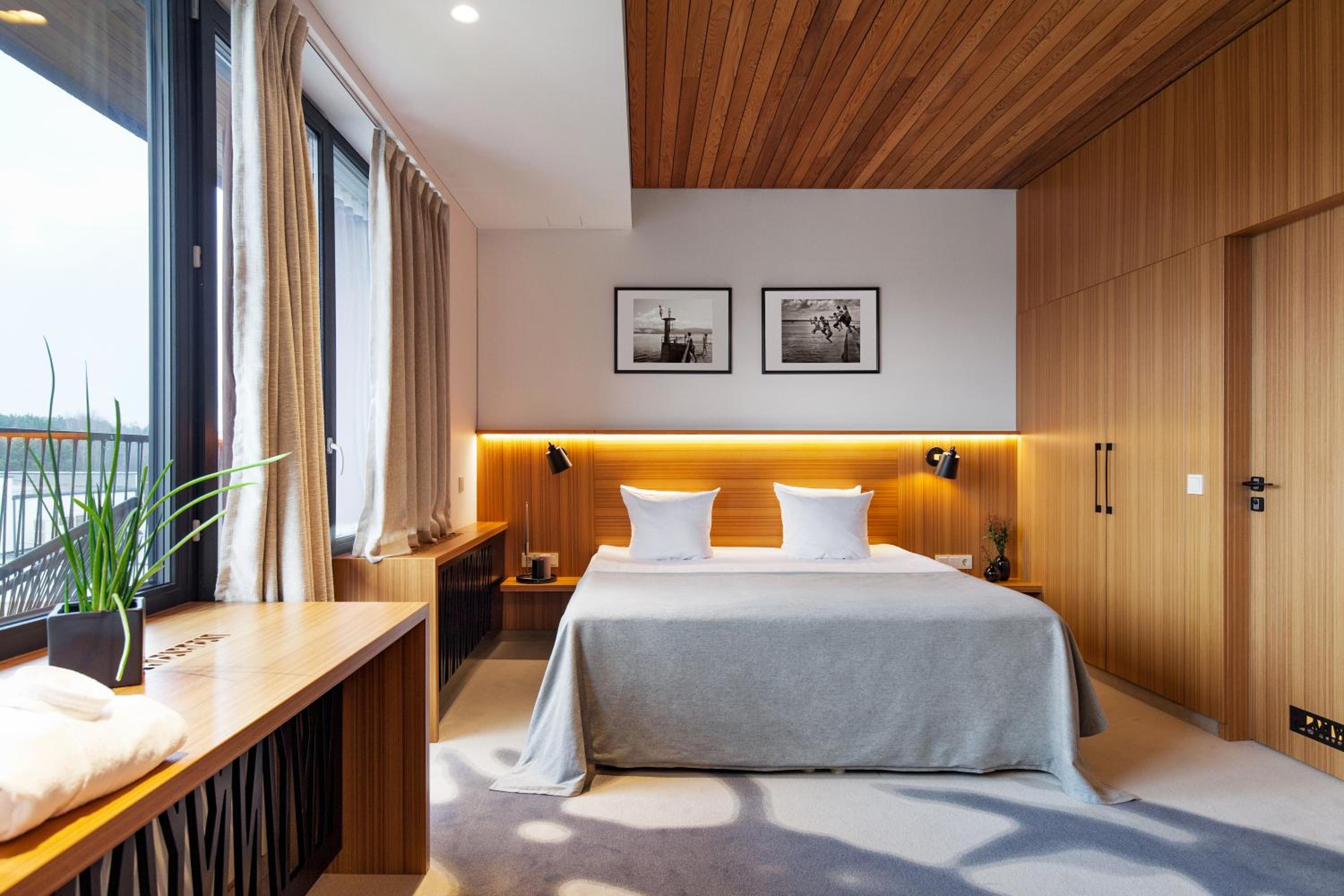 Family Junior Suite with Spa Access