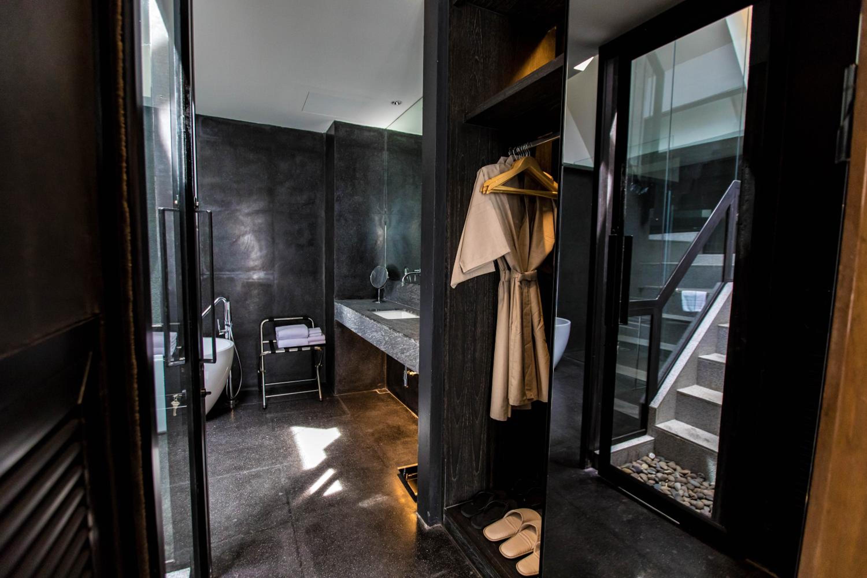 Skydeck Pool Villa room