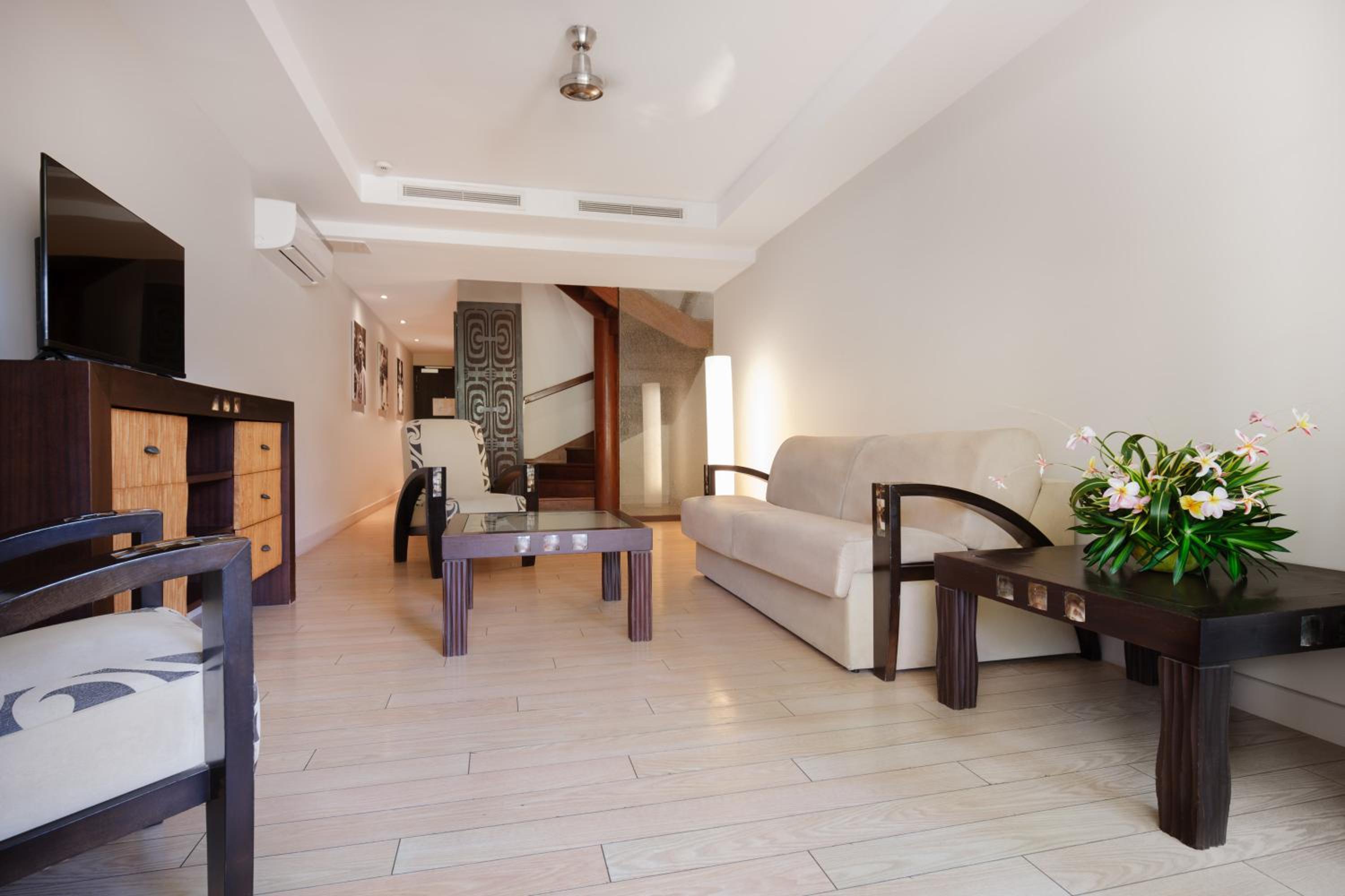 One-Bedroom Duplex Suite