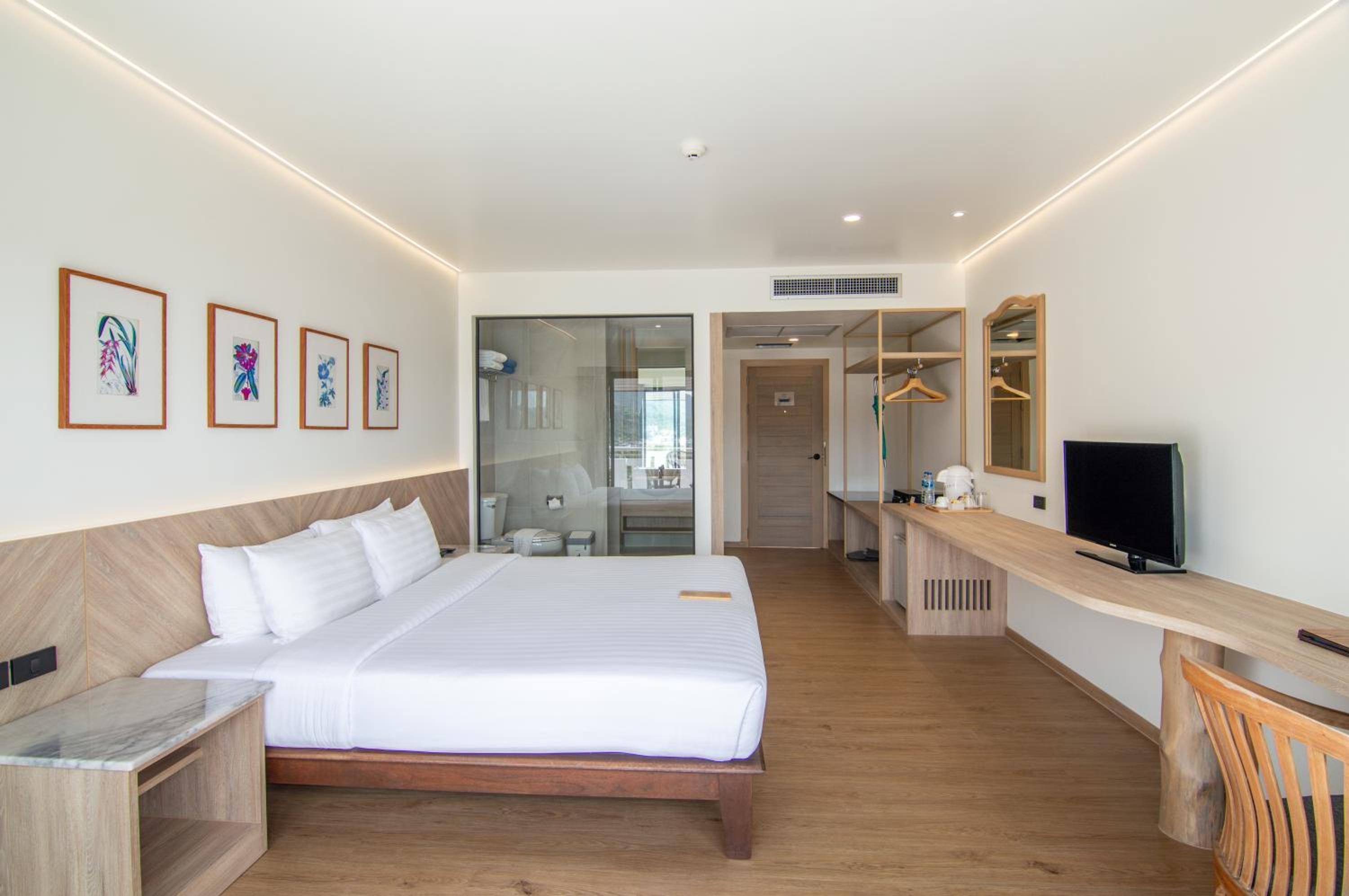 Deluxe Double or Twin Room with Sea View