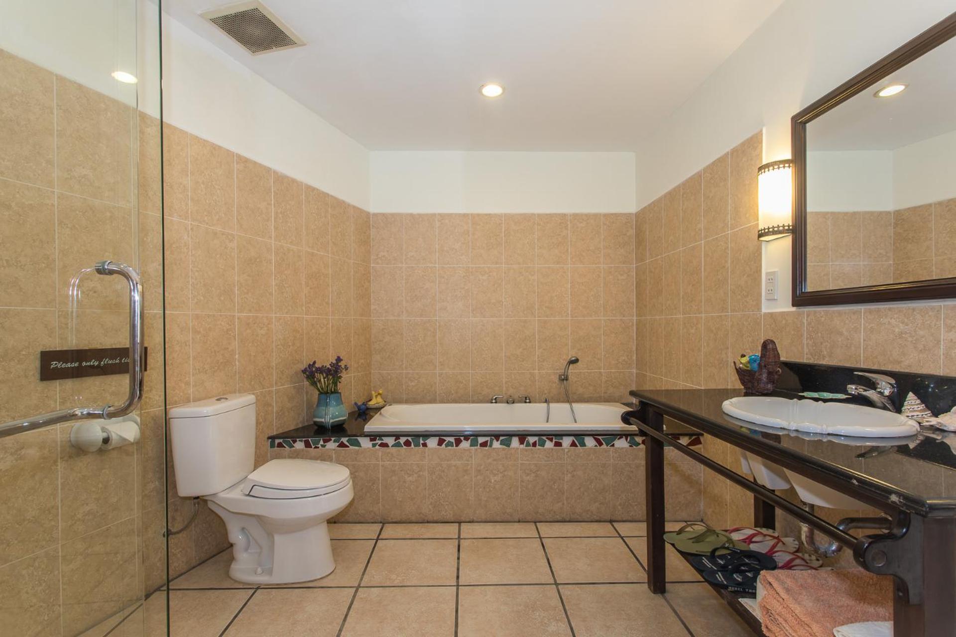 Grand Family Suite Garden & Pool View