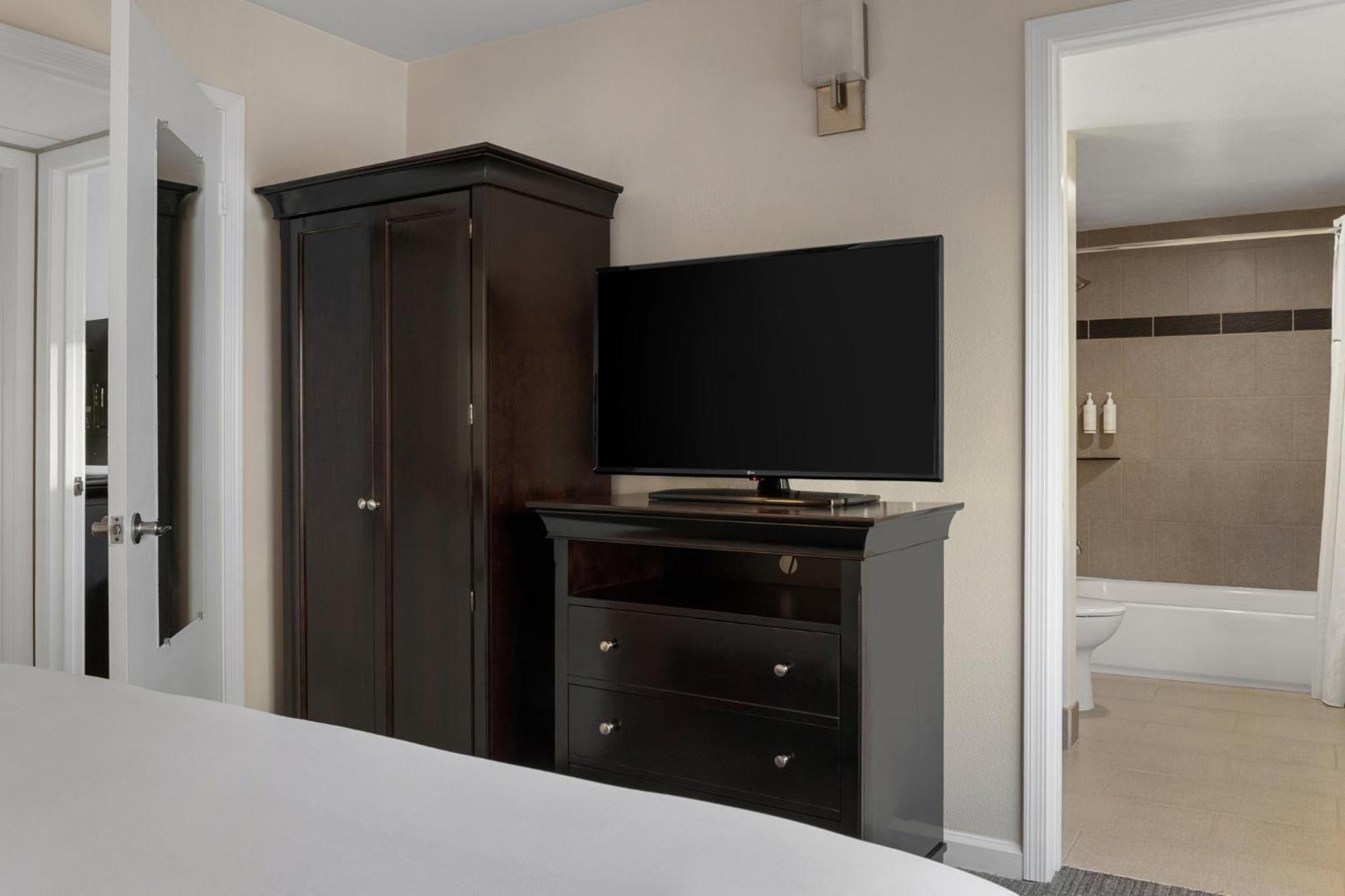 King Suite with Sofa Bed