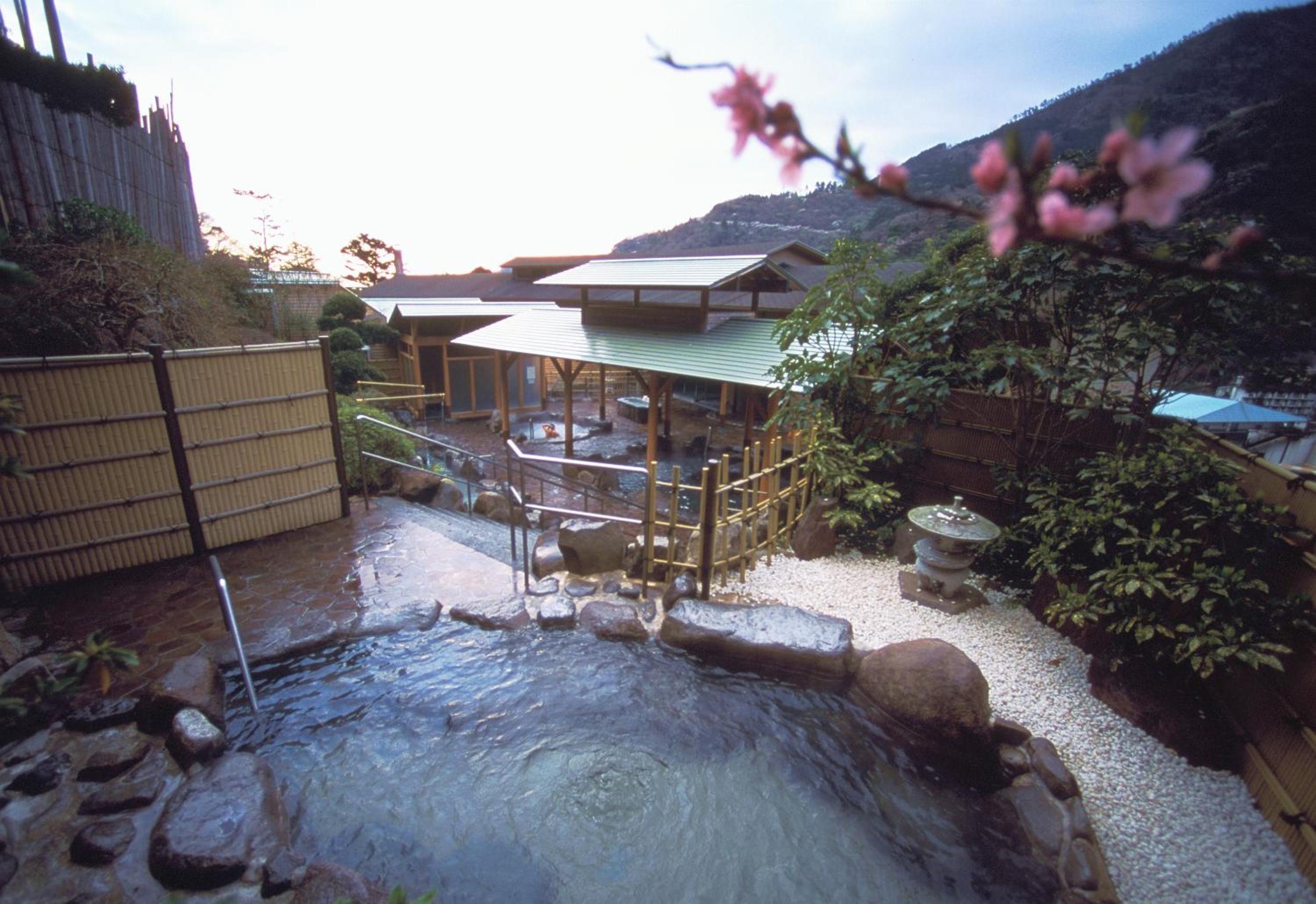 Japanese-Style Family Room with Private Bathroom