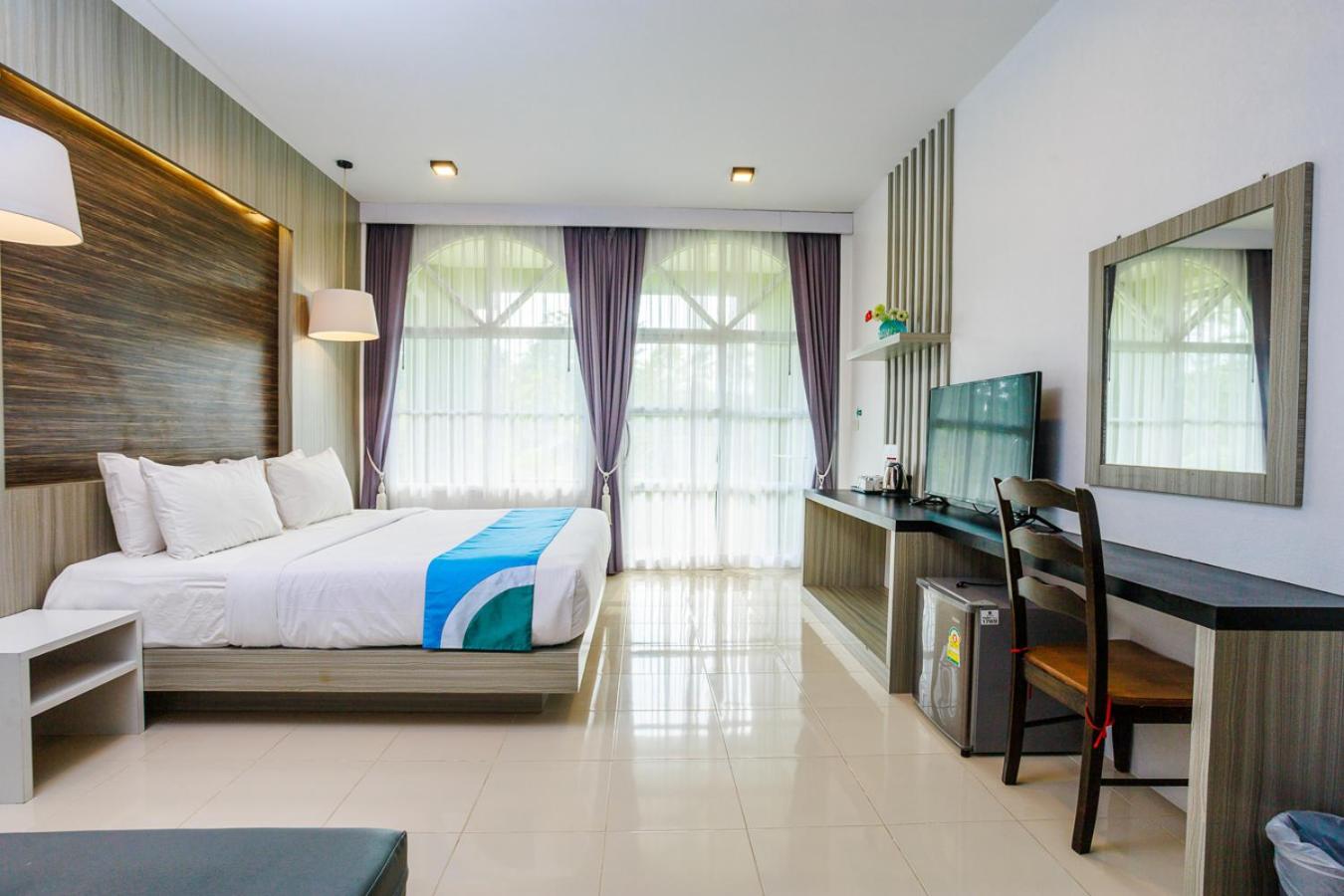 Deluxe Double Room with Balcony