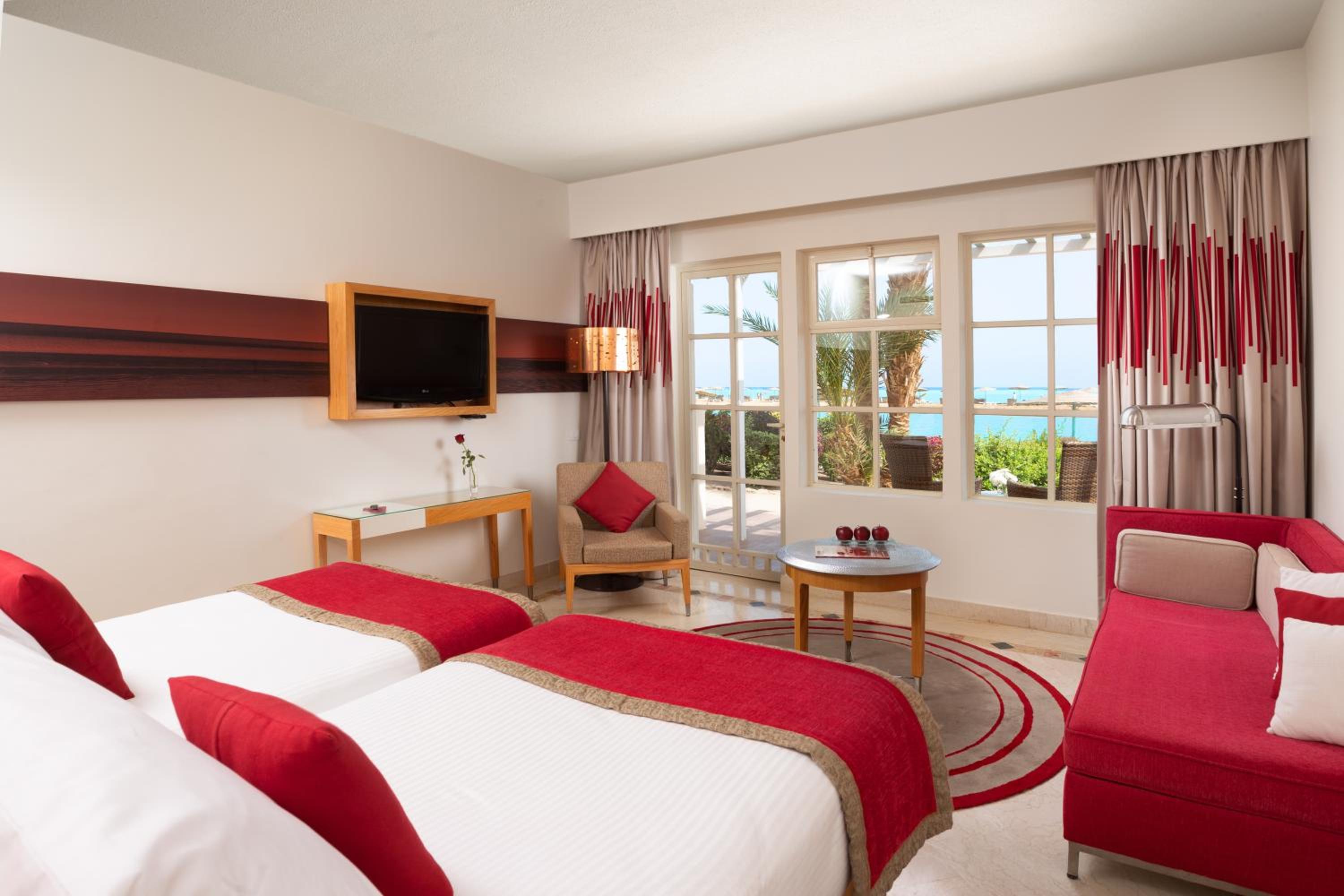 Deluxe King Room with Sea View
