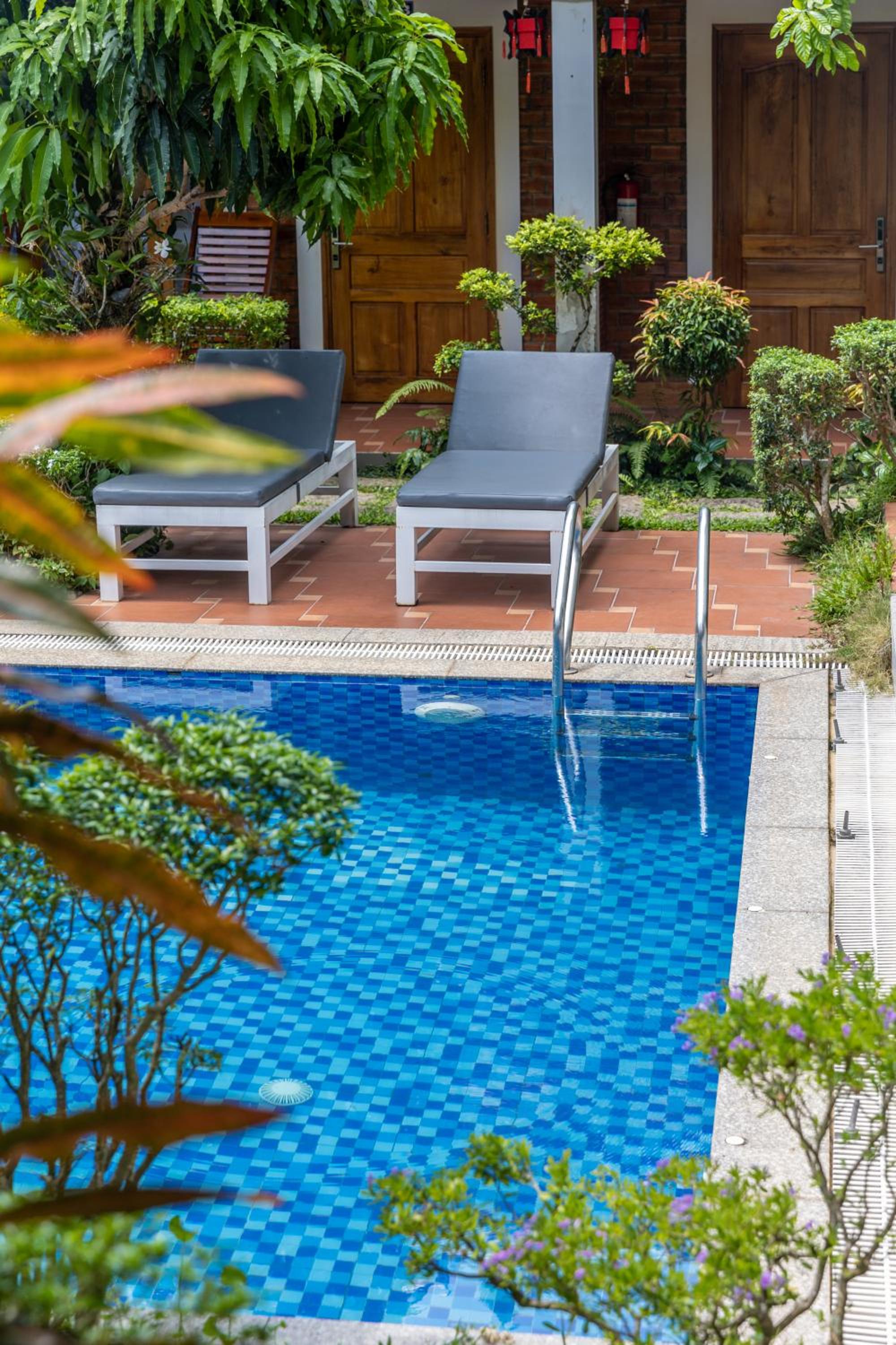 Double Room with Pool View