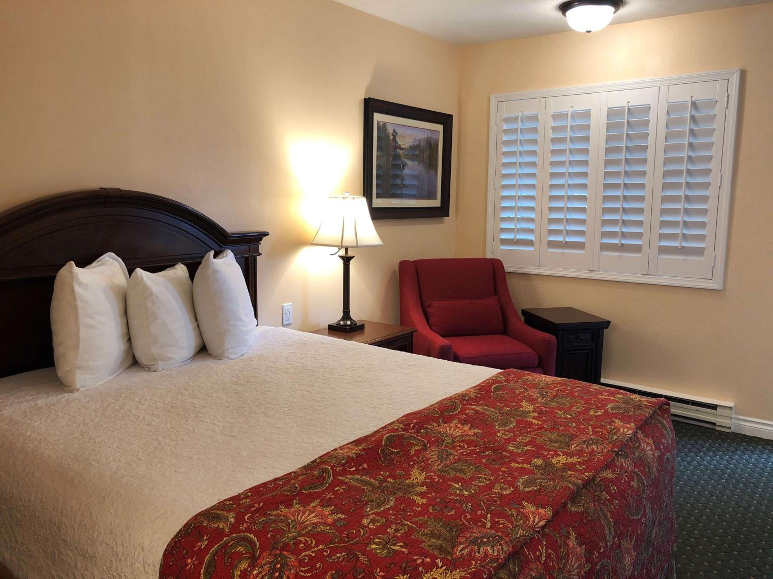 Queen Room - Non Smoking