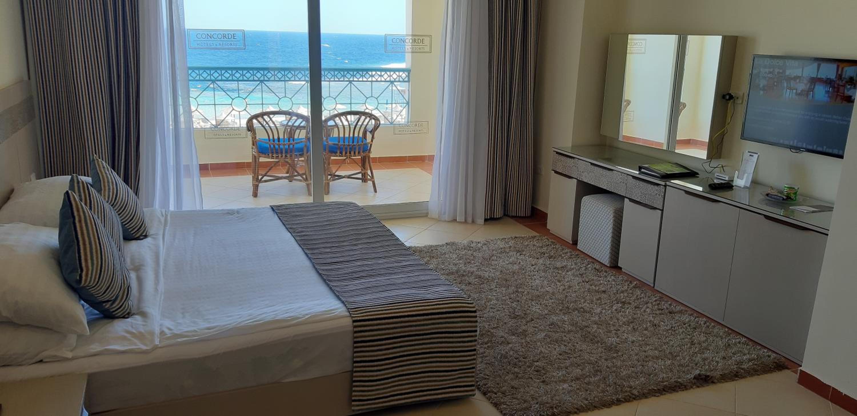 Deluxe Family room Beach Front View