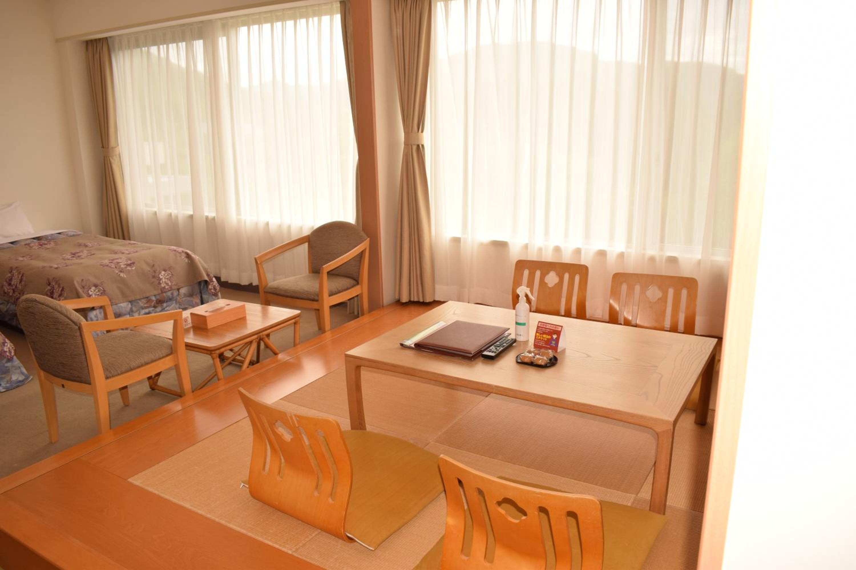 Room with Tatami Area and Garden View - Non-Smoking