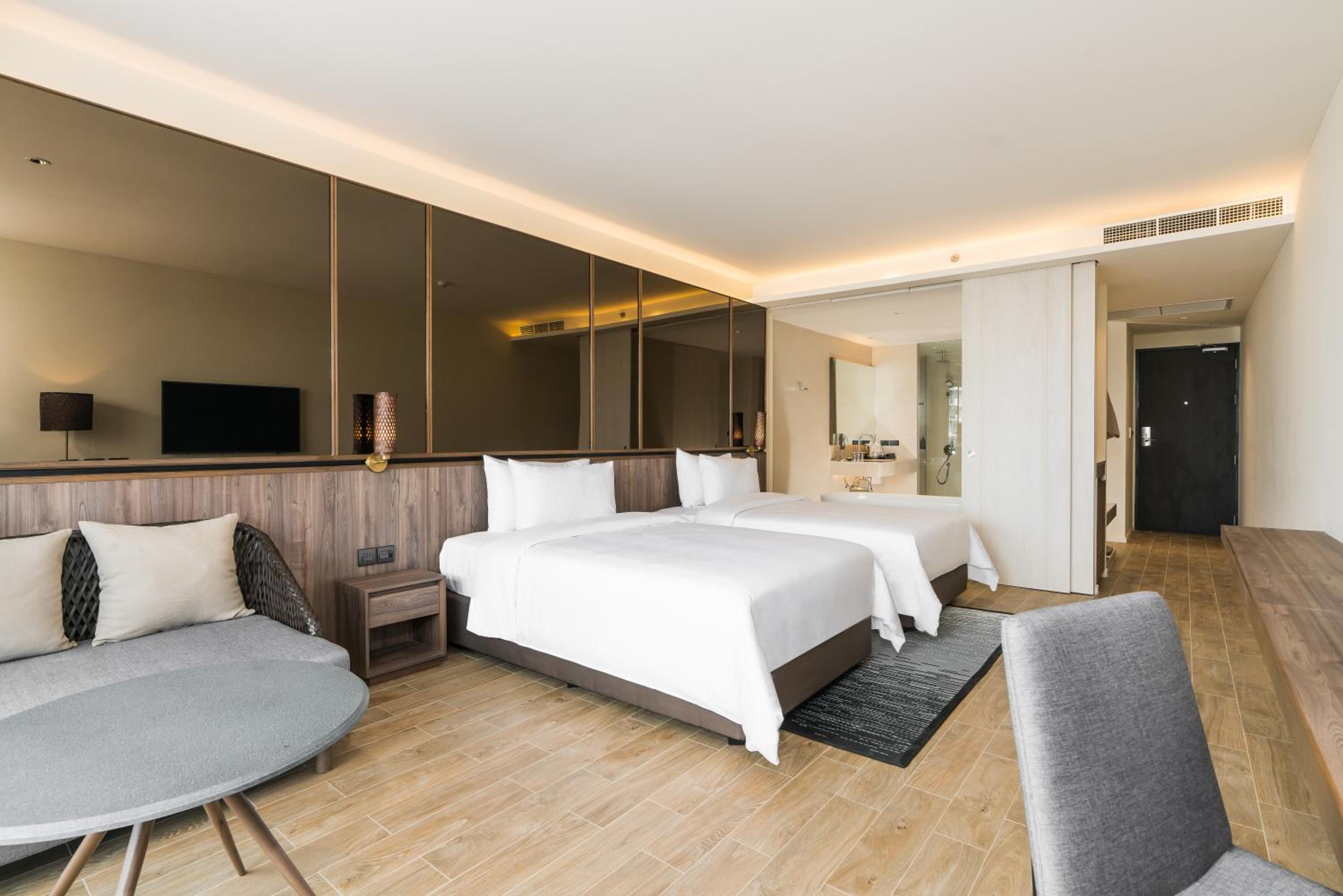 Sea View Grand Deluxe Twin room