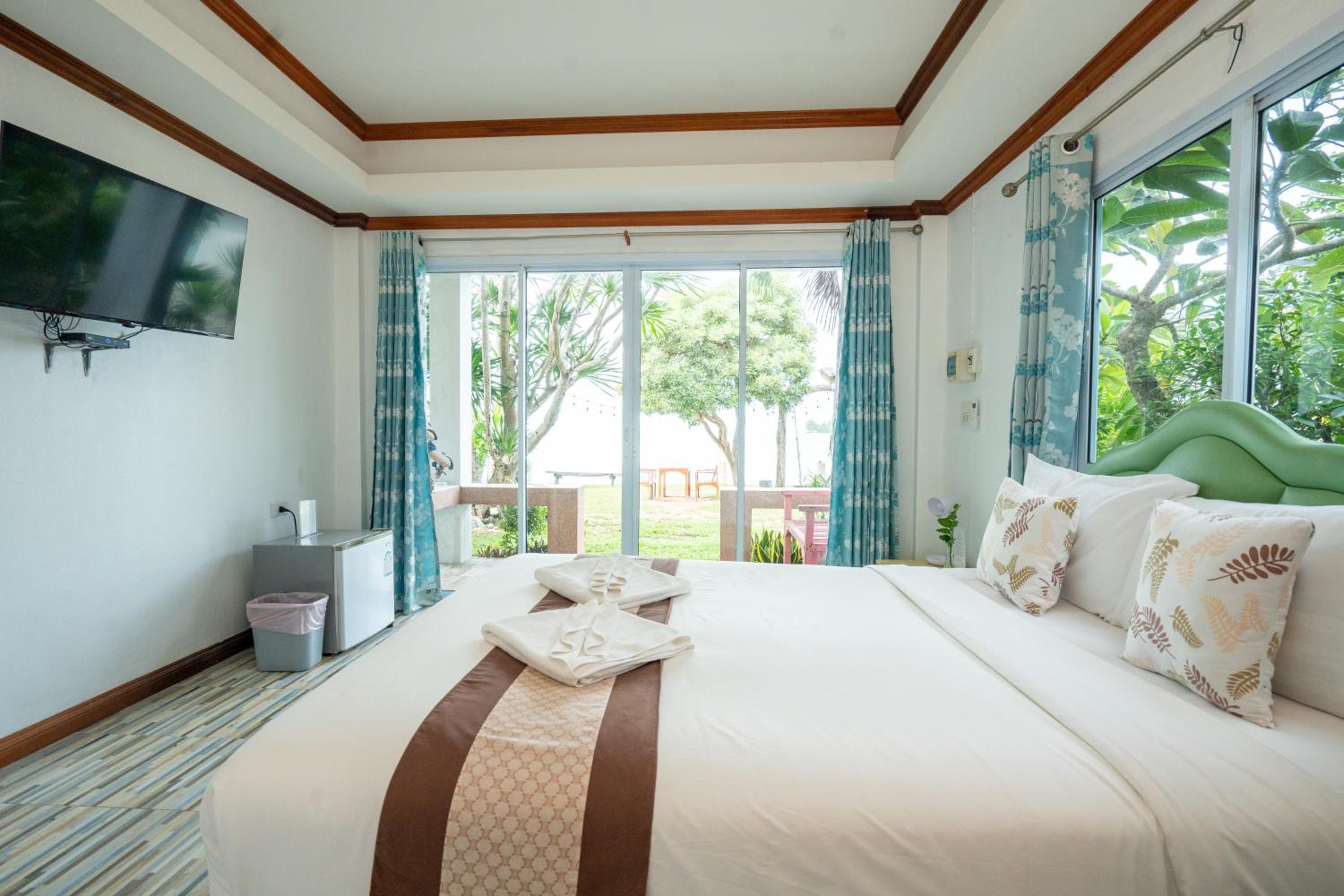 Standard Double Room with Sea View