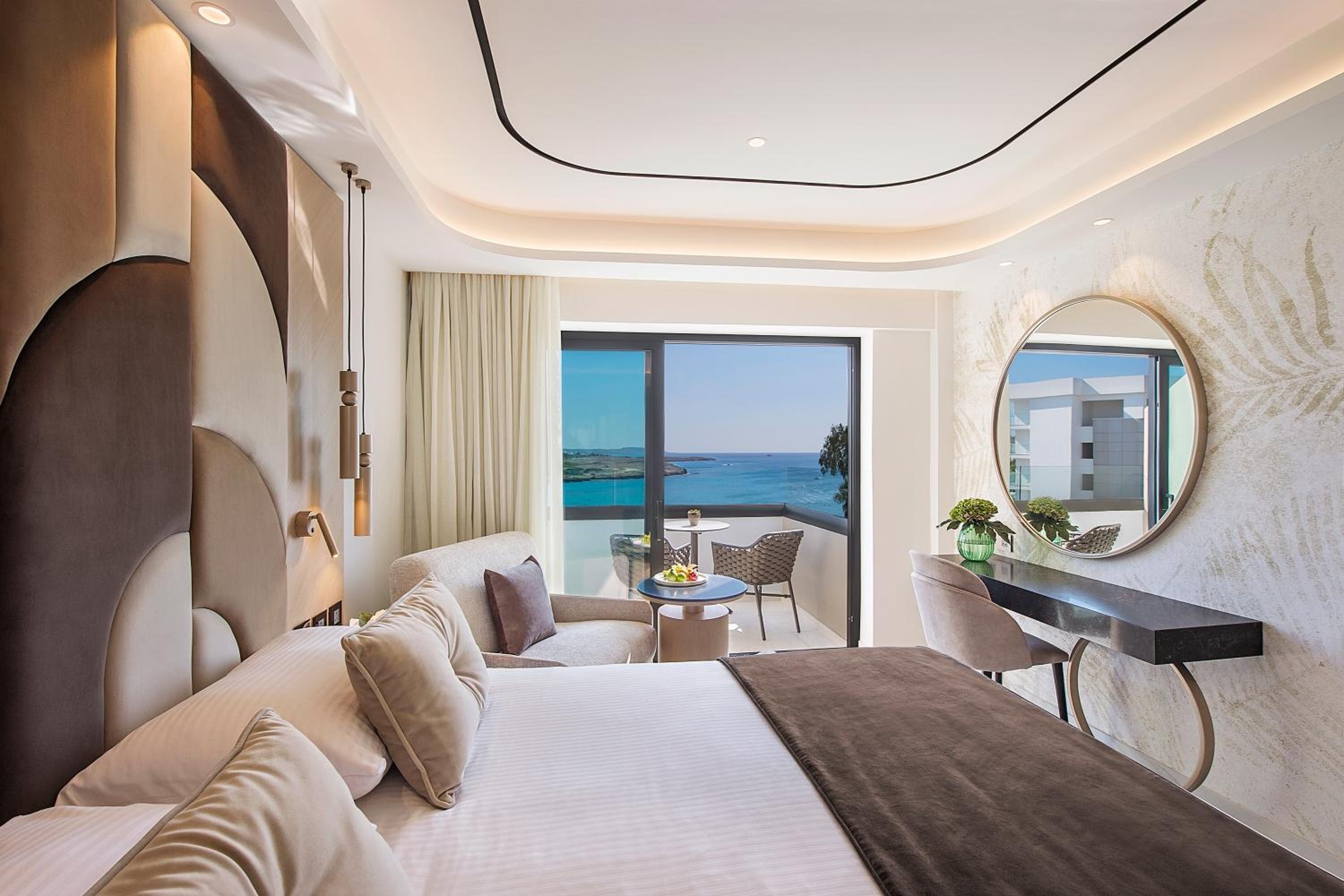 Elegance Sea View Room 