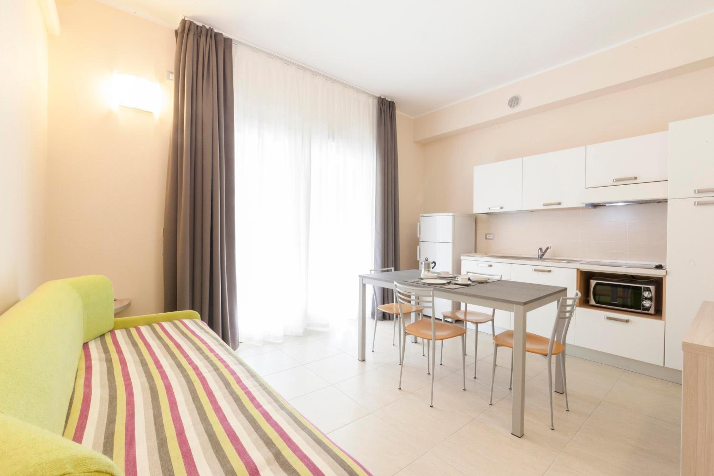 Studio (3 Adults)