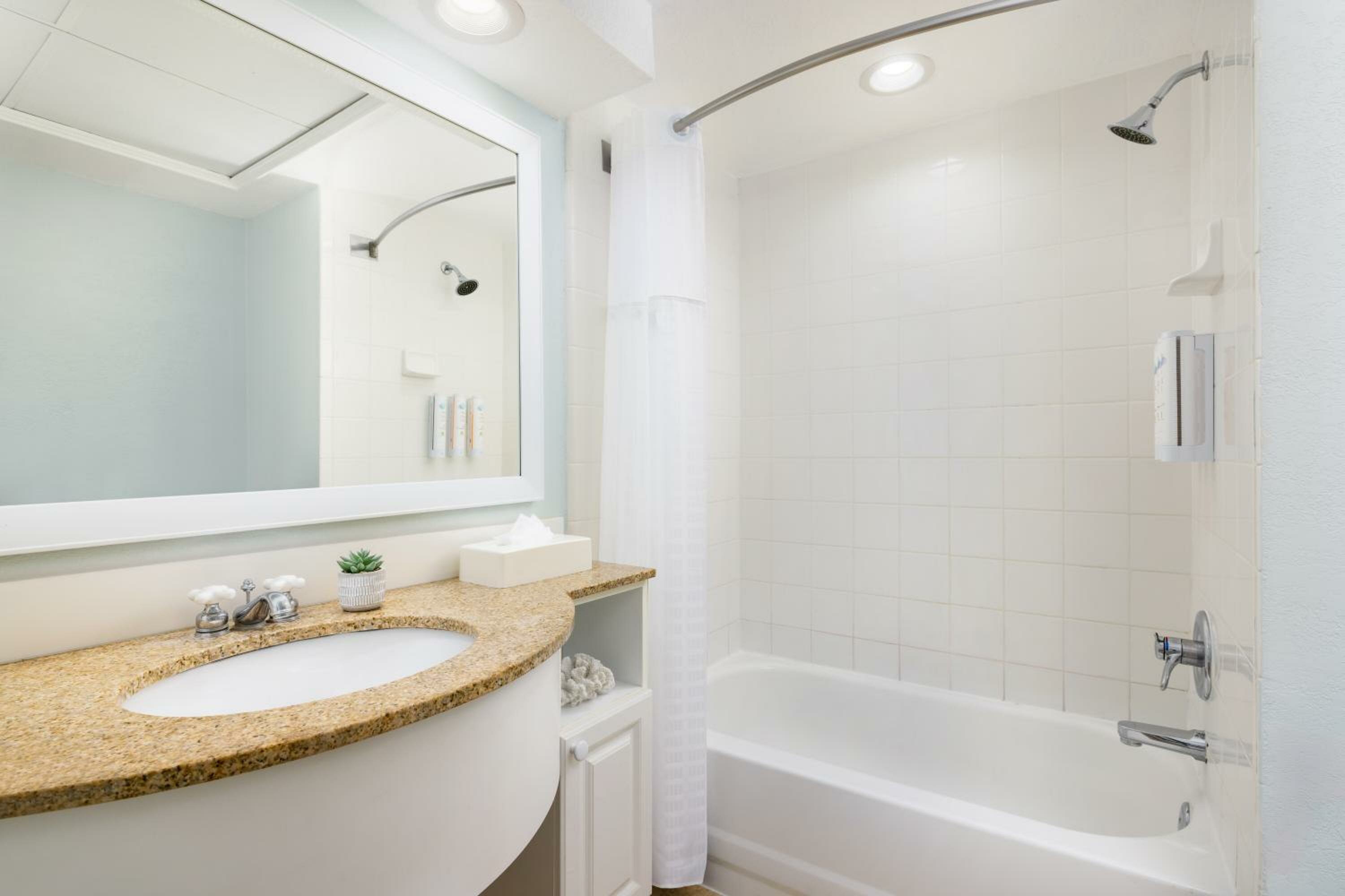 Villa with Garden View