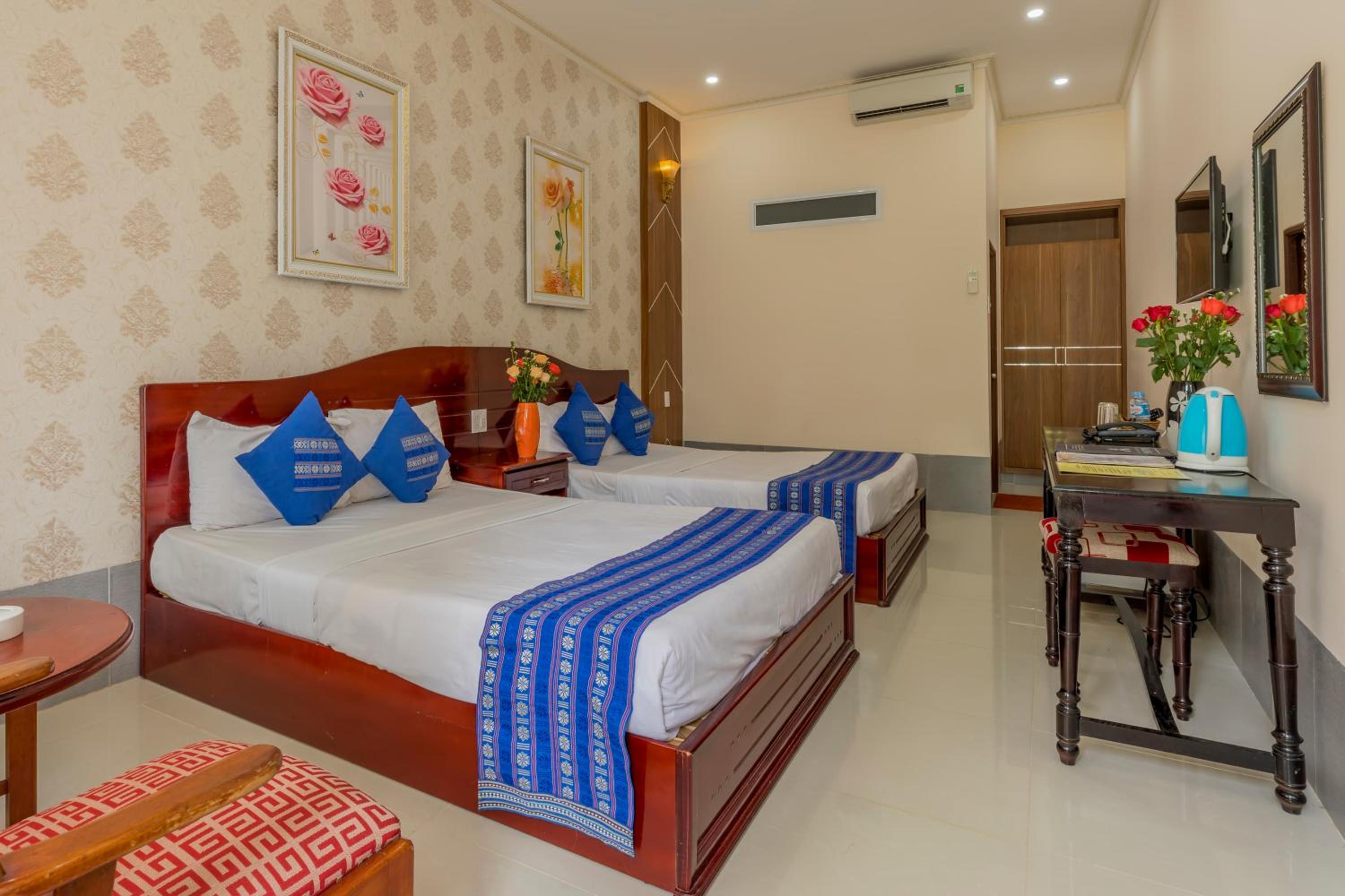Deluxe Double or Twin Room