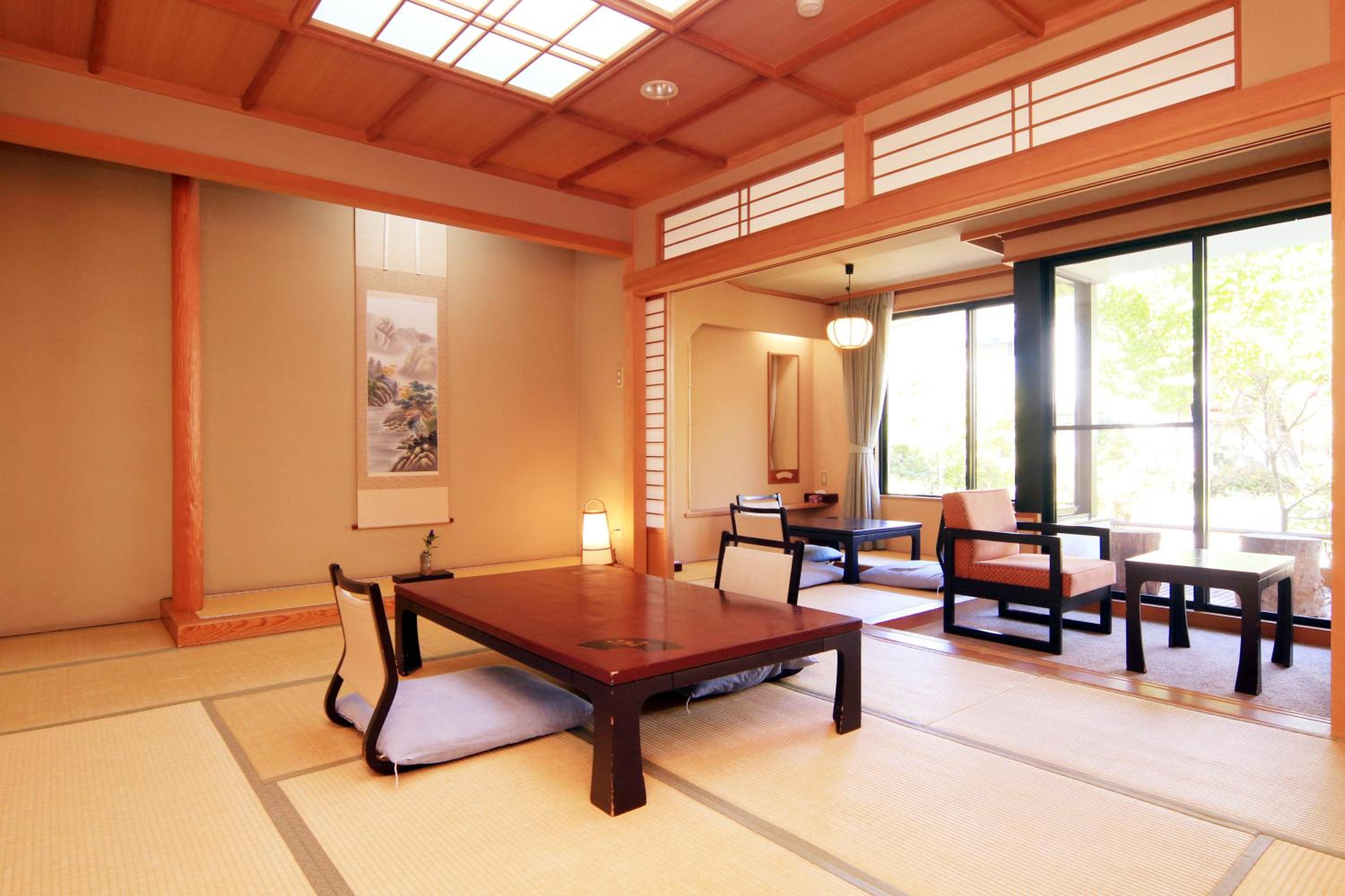 Family Room with Garden View