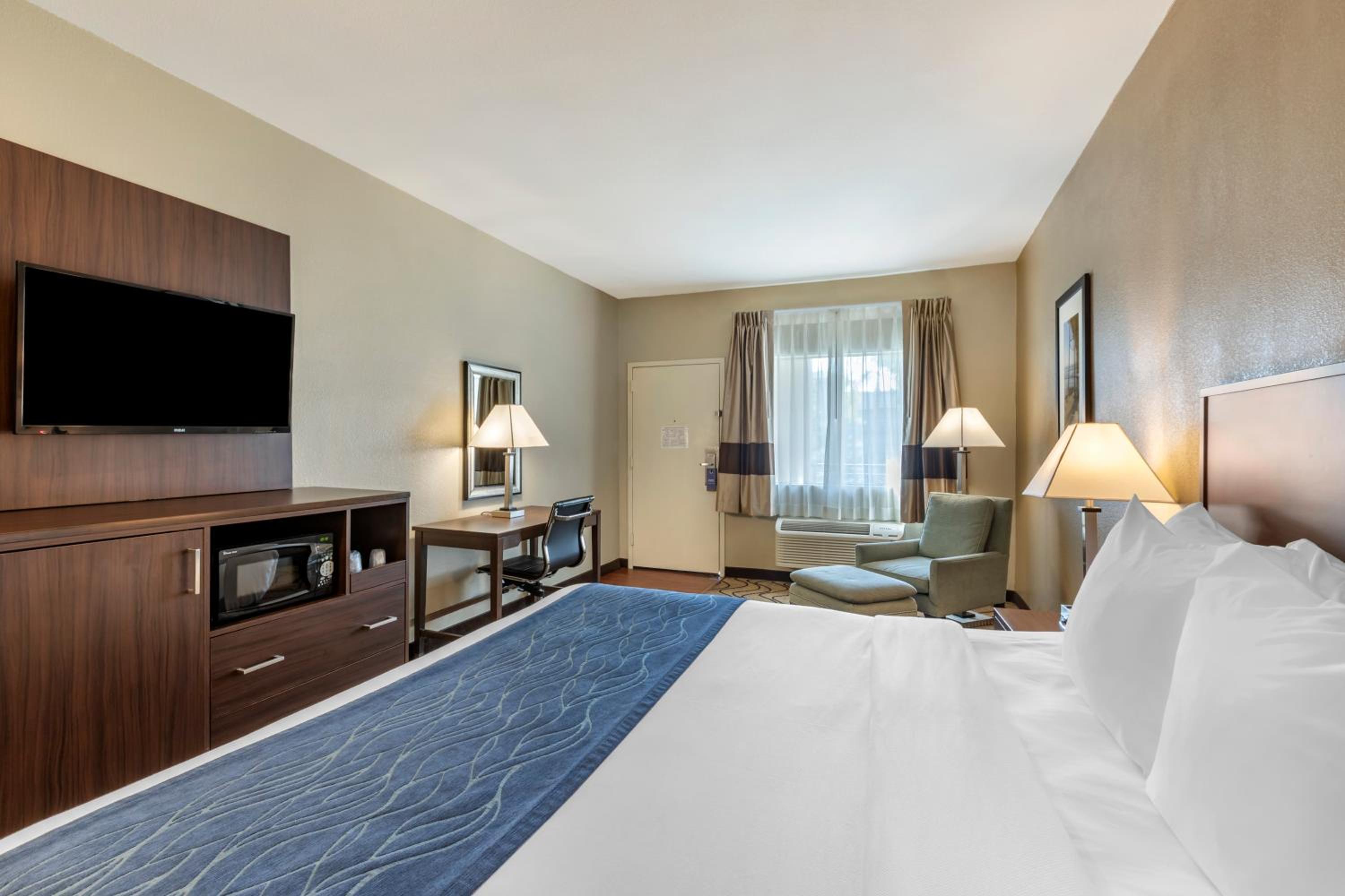Standard Room, 1 King Bed, Non Smoking