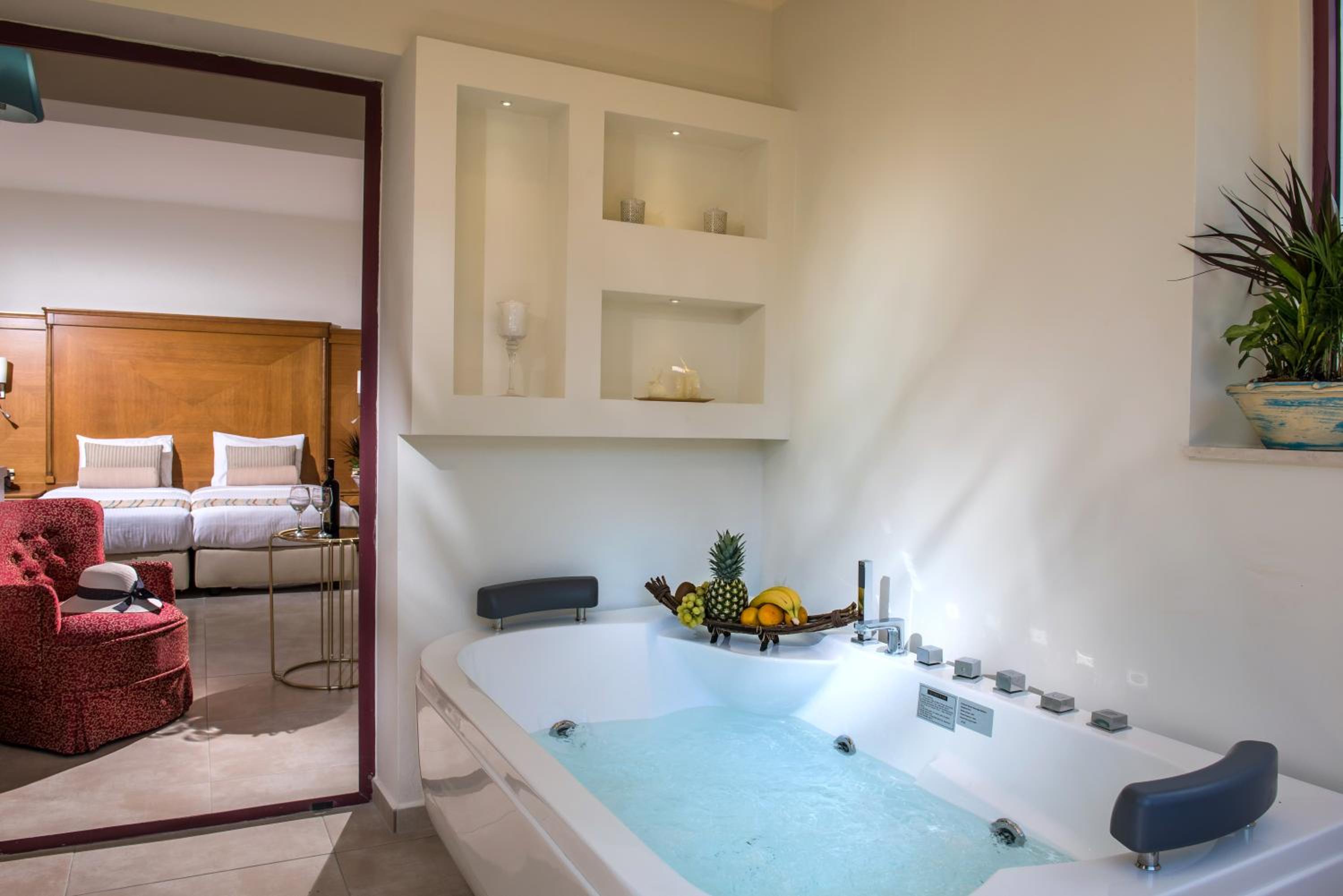 Suite with Private Hot Tub