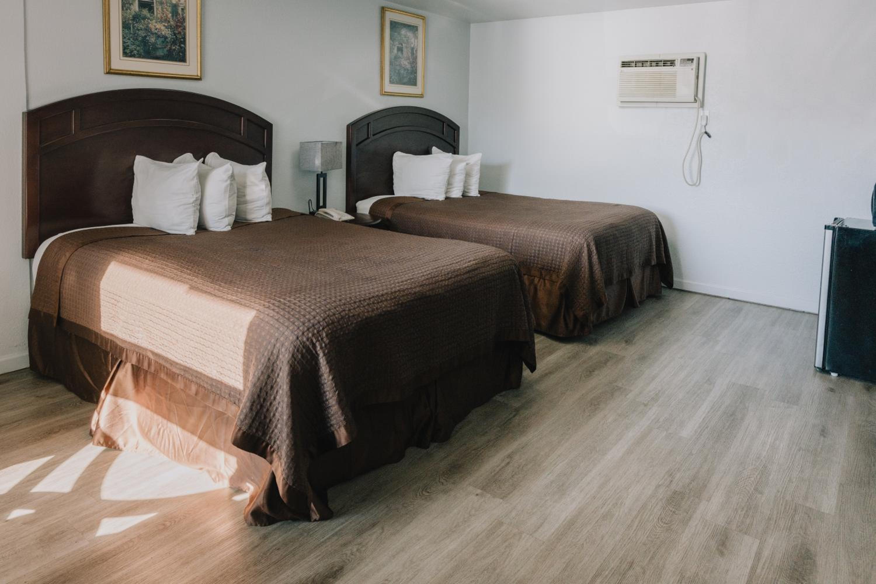 Queen Room with Two Queen Beds