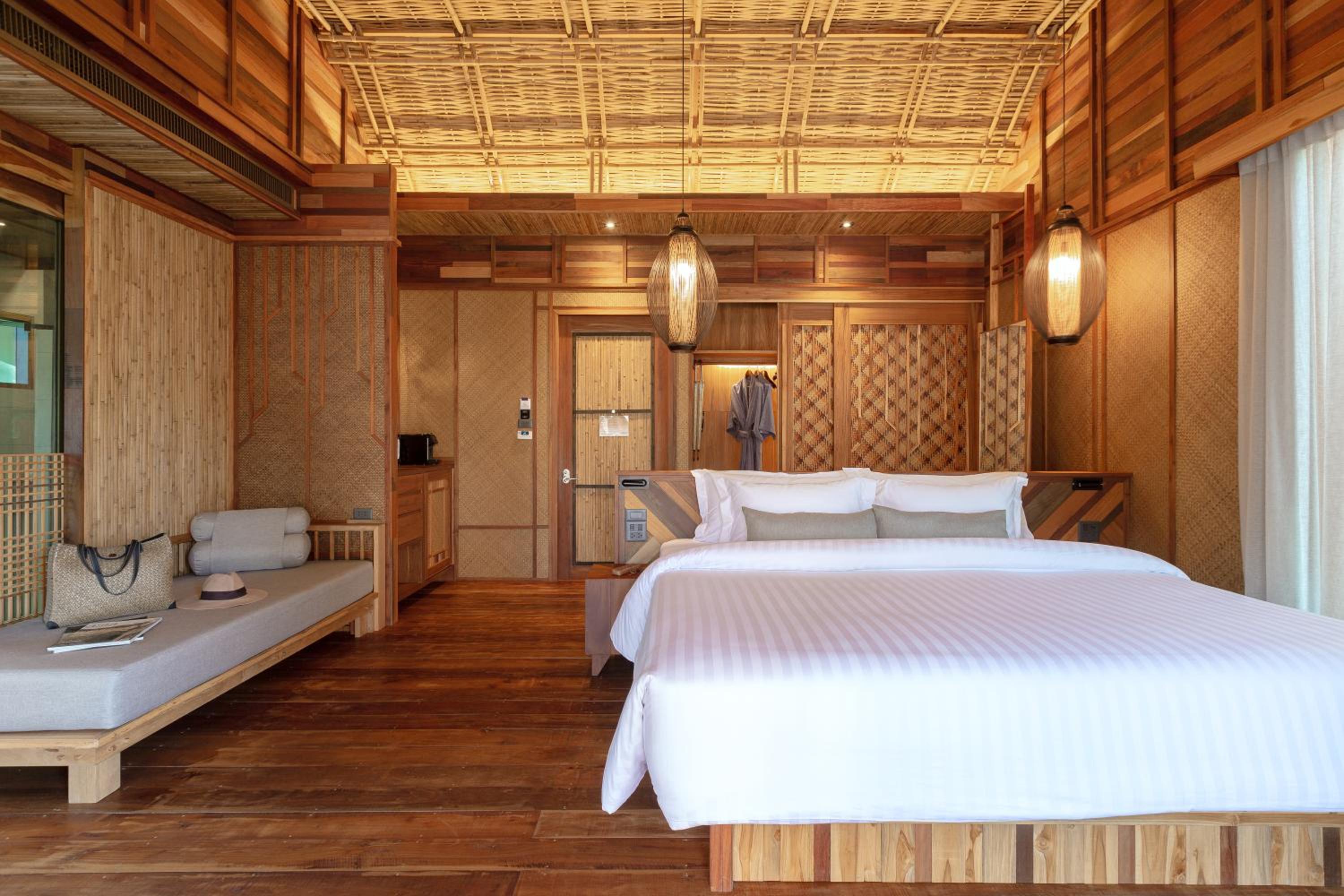Jacuzzi Suite Water Villa- Free Schedule Shuttle to Ao Nang Beach/ Railay Beach