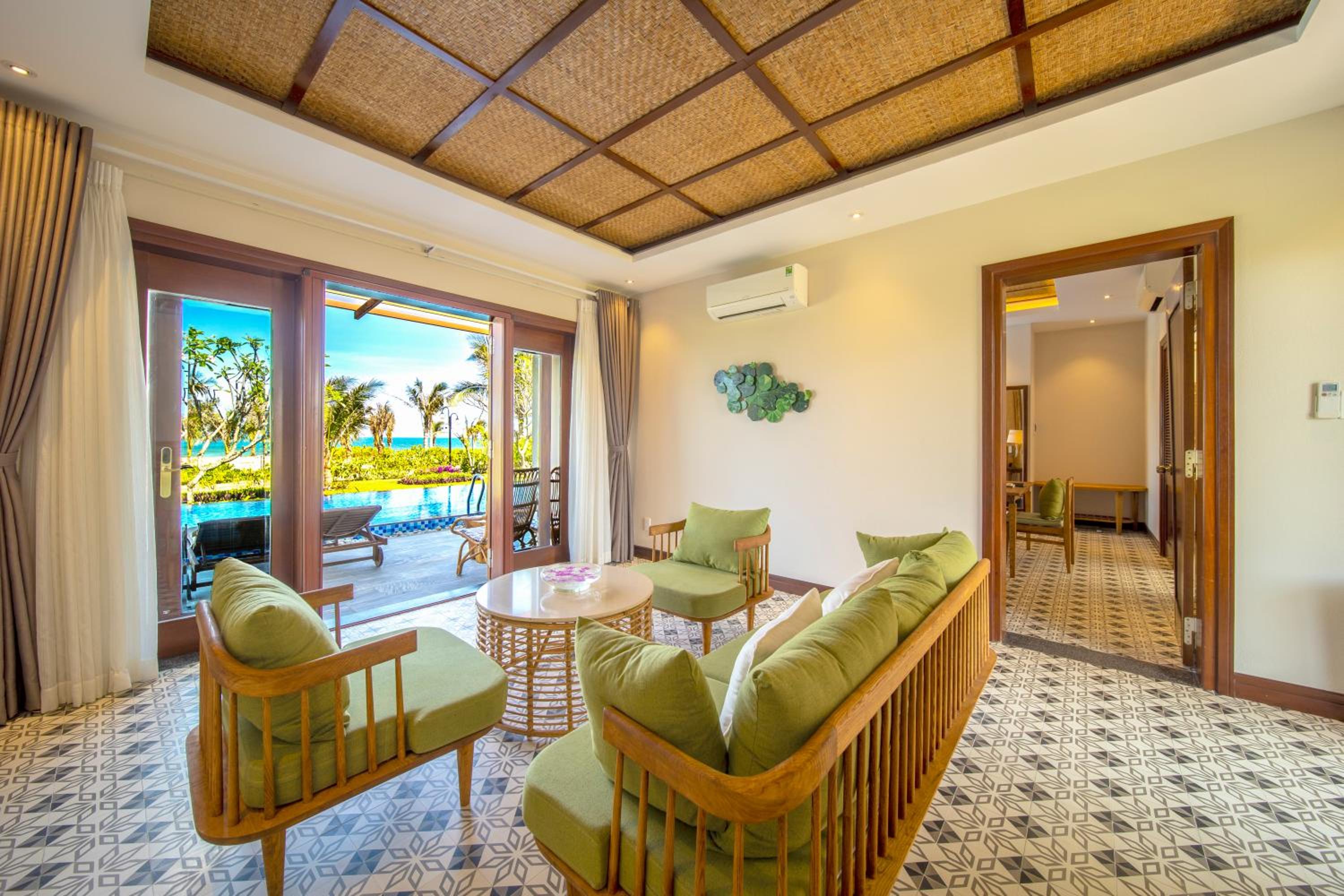 One Bedroom Villa Beach Front with Private Pool