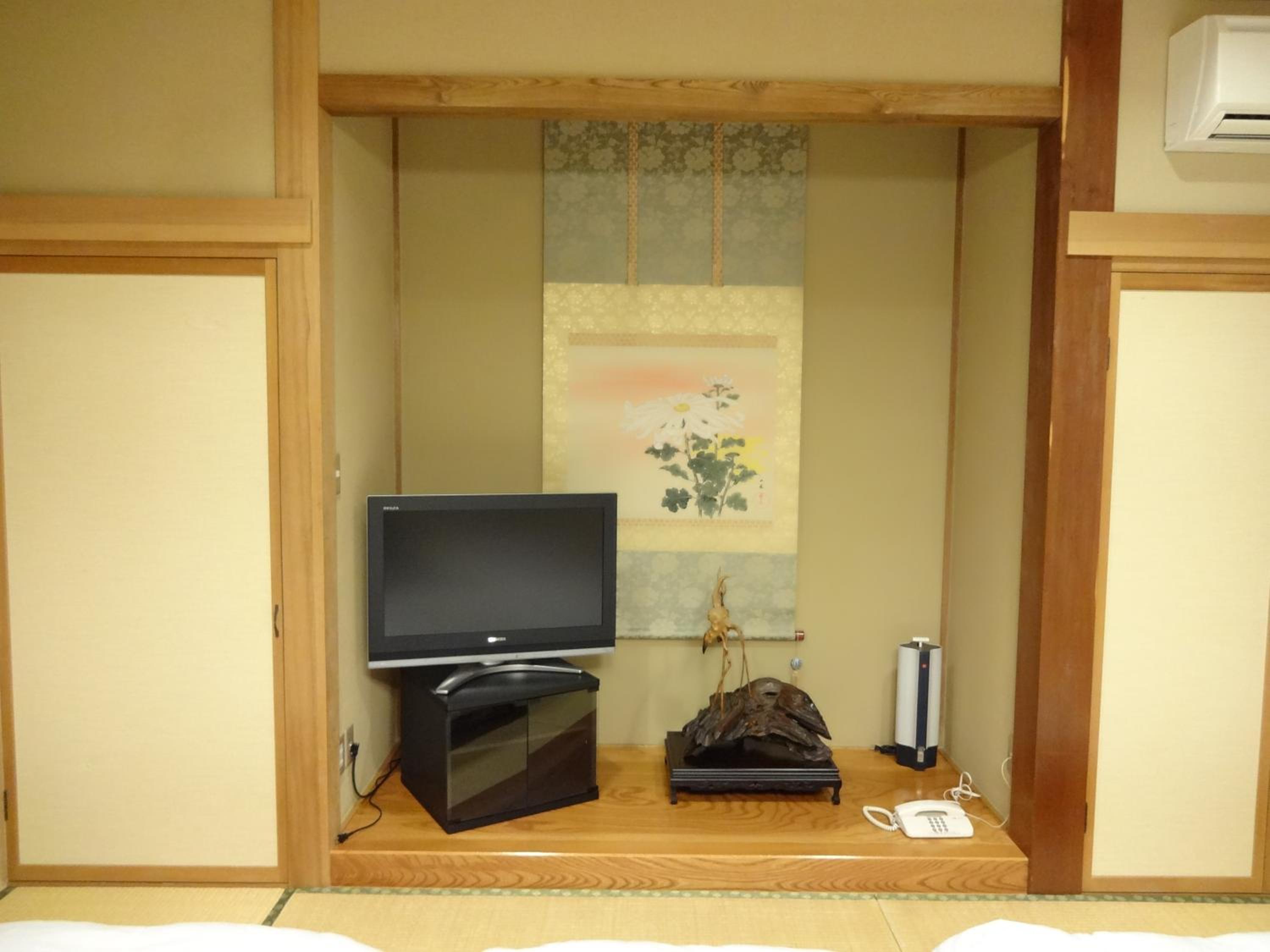 Japanese-Style Quadruple Room