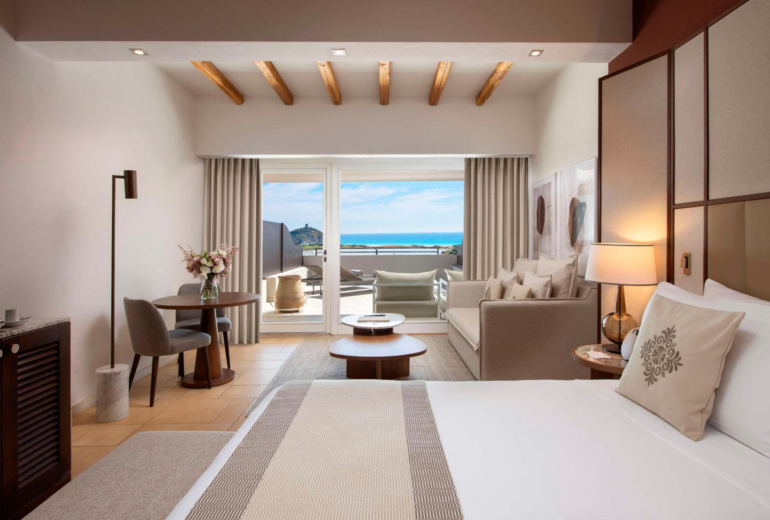 Grand Deluxe King Room with Sea View