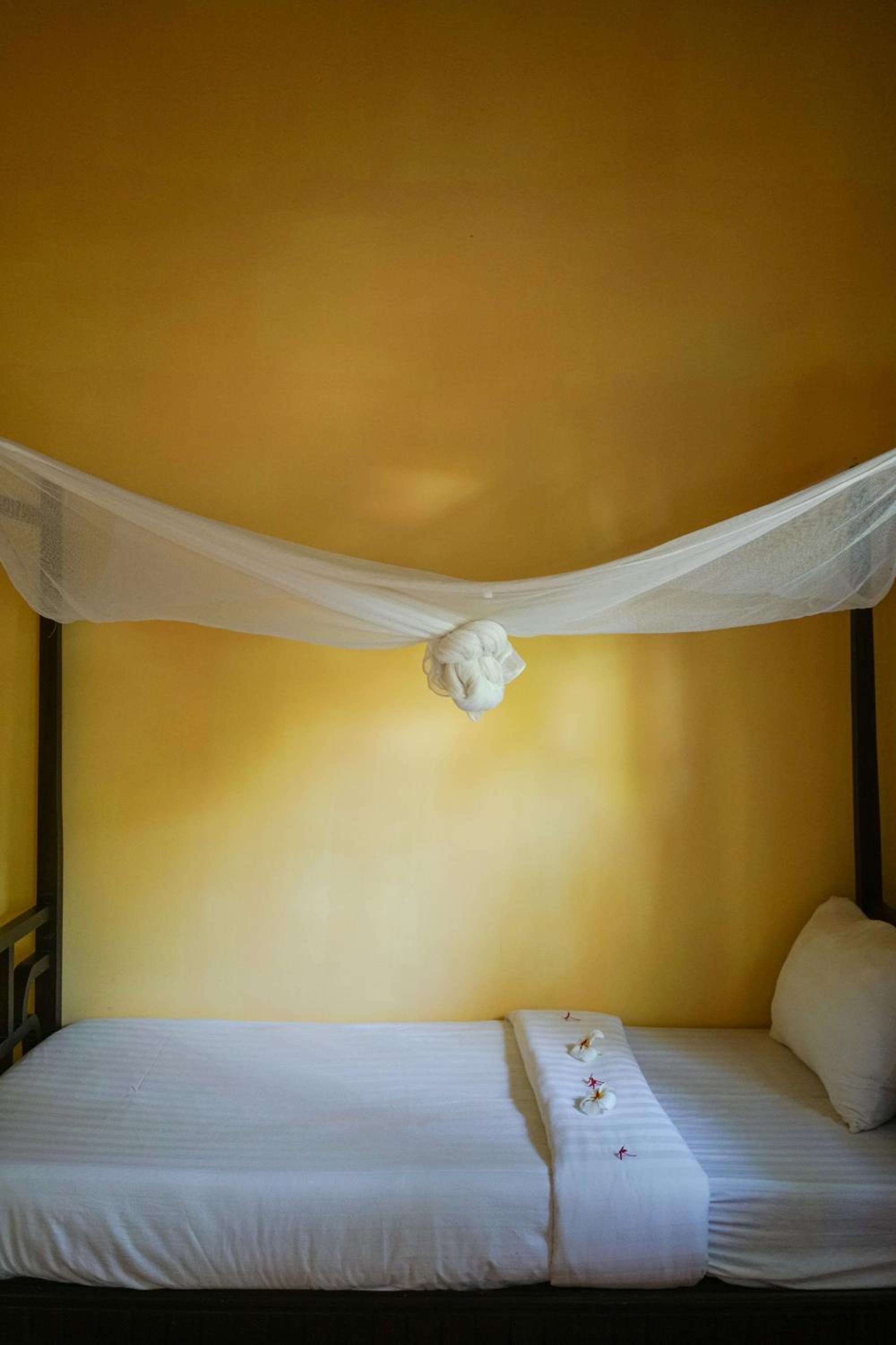 Deluxe Bungalow tiled roof Twin