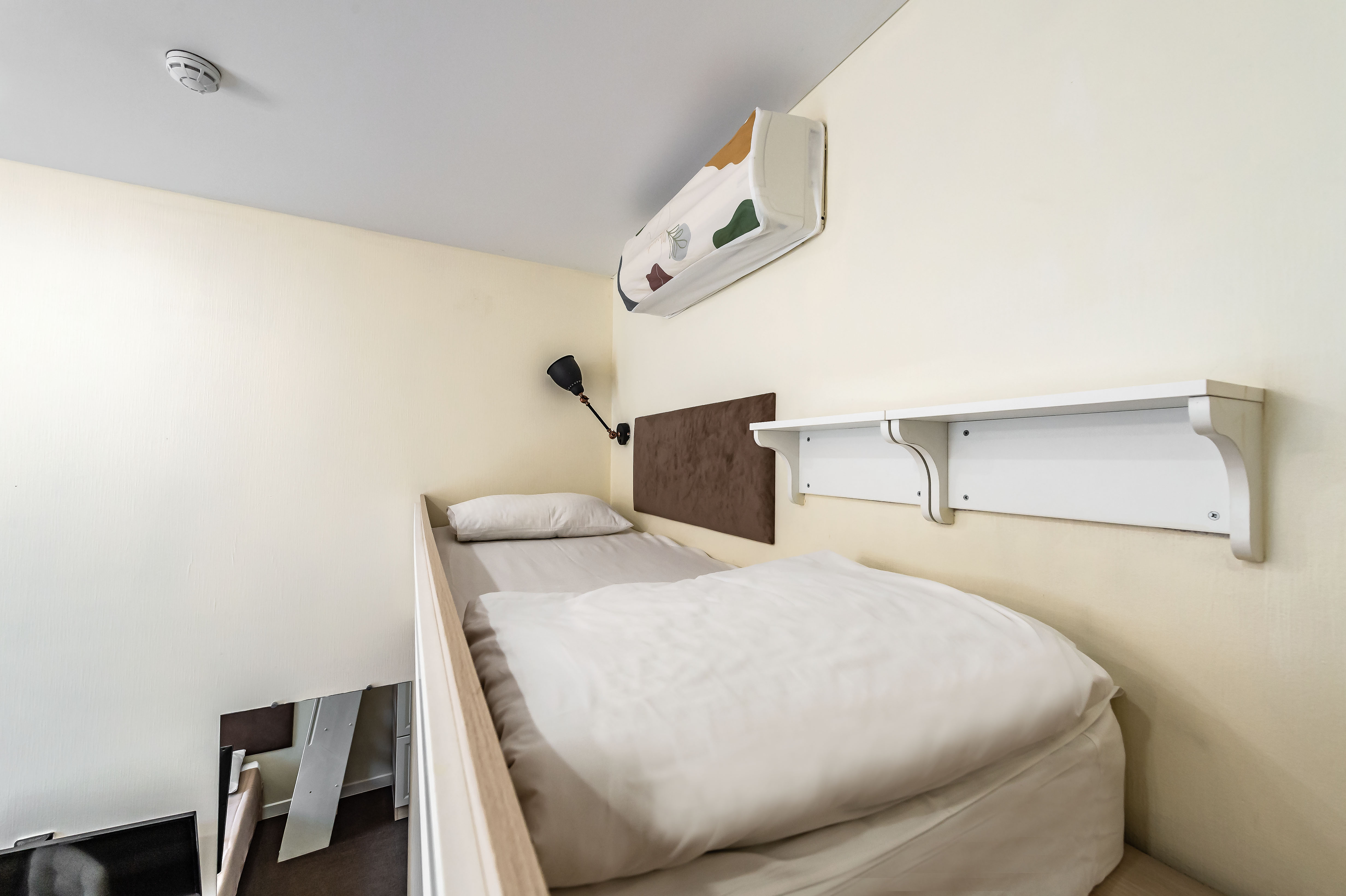 Комфорт с кроватью Лофт