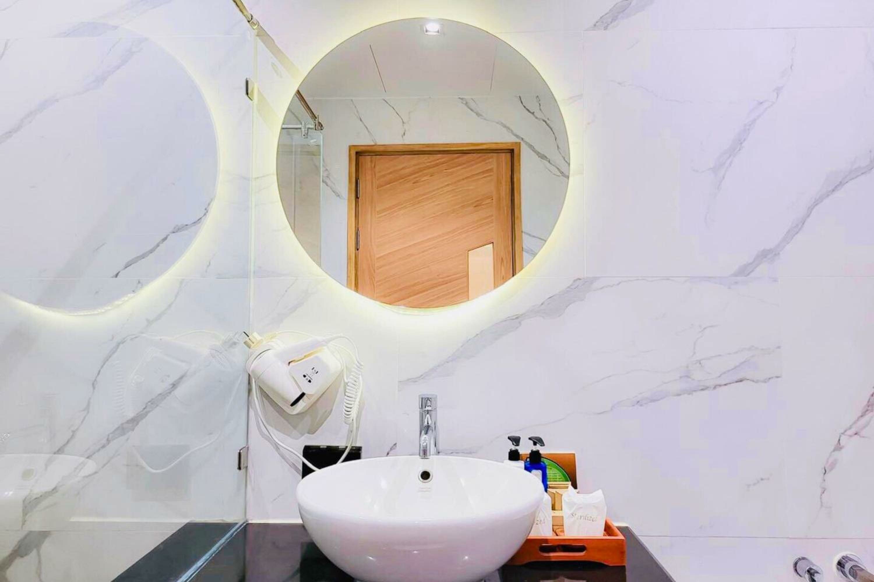 Beachfront Pool Villa Suite