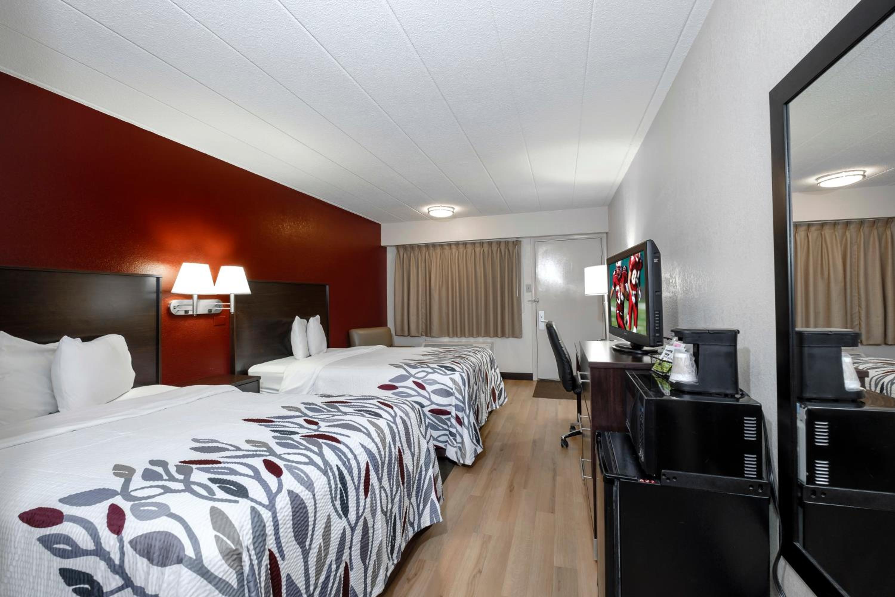  Deluxe Room with Two Double Beds Smoke Free