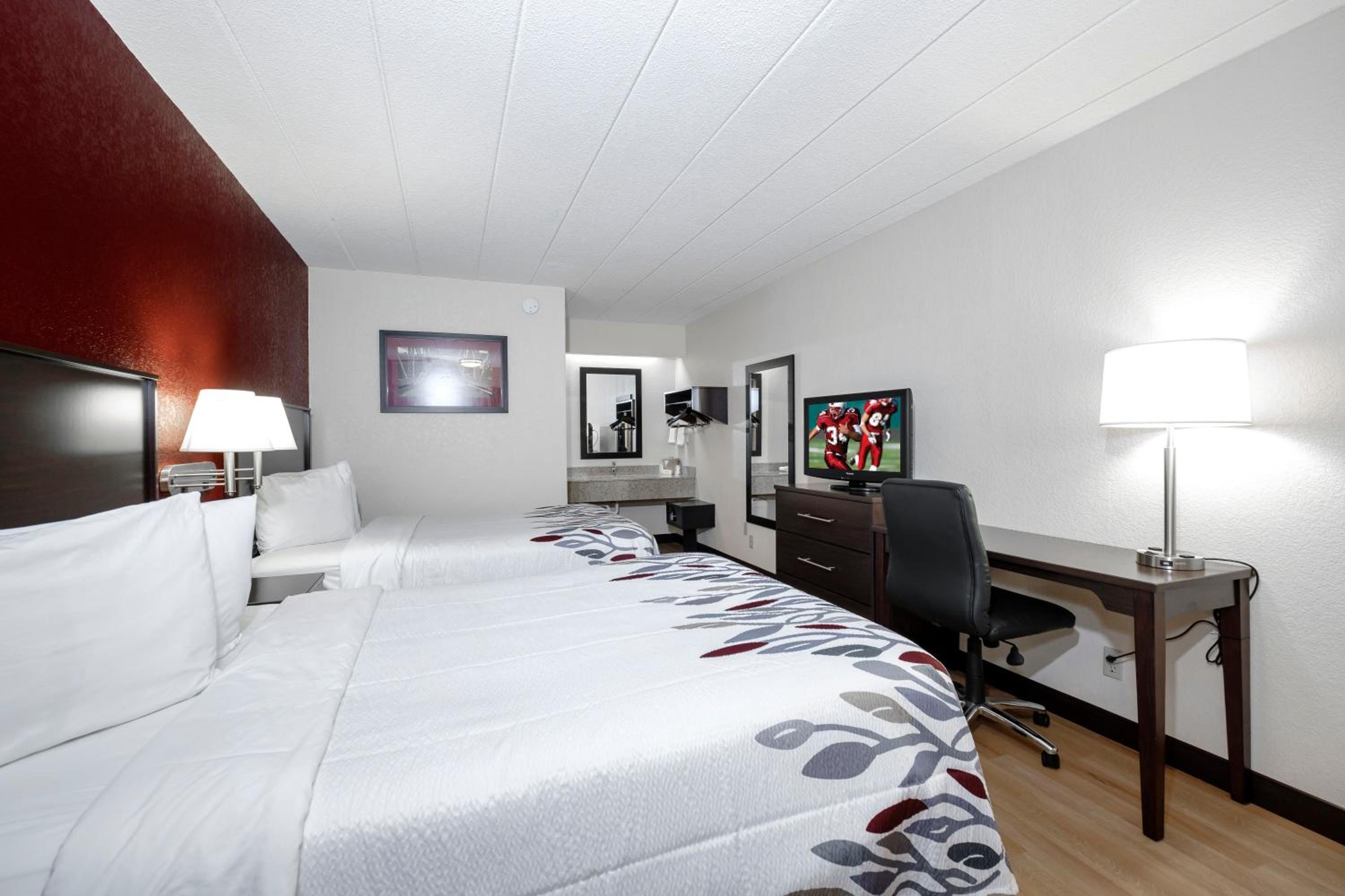  Deluxe Room with Two Double Beds Smoke Free