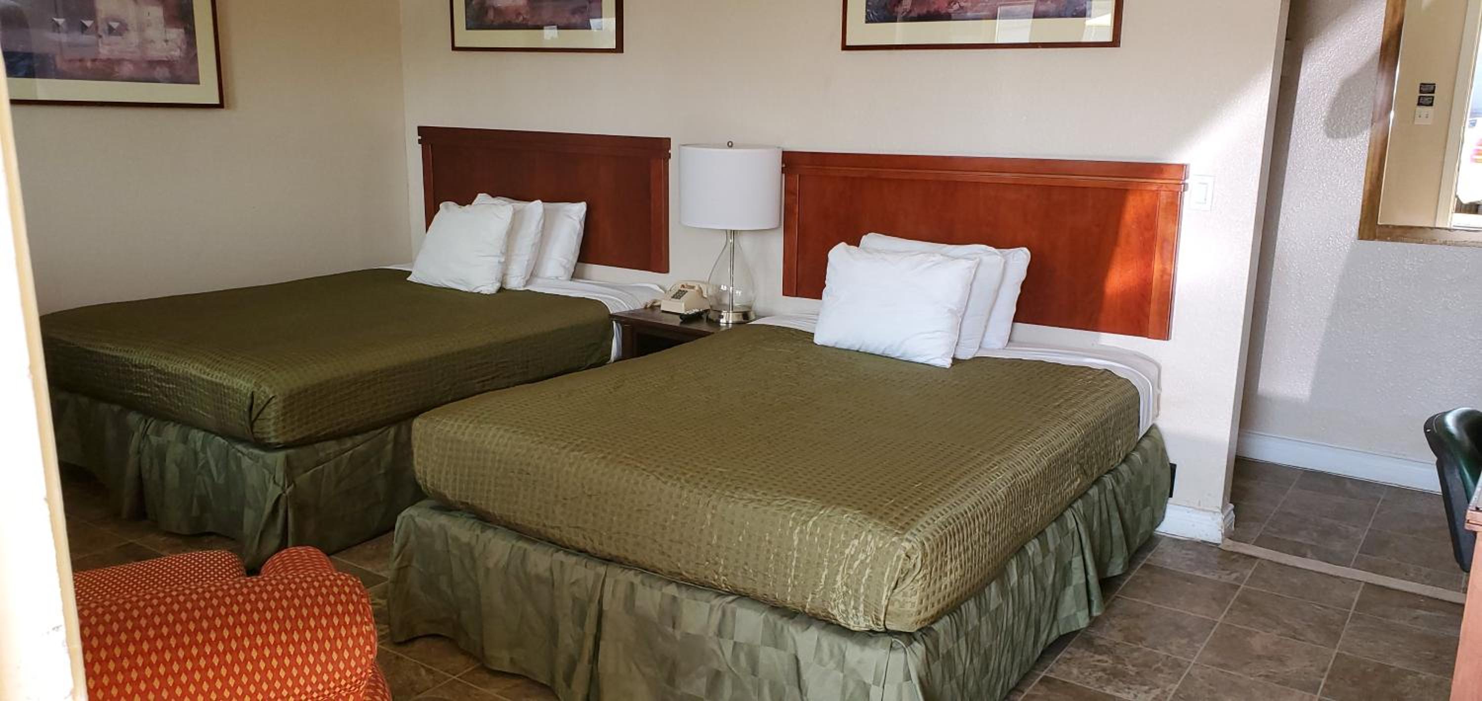 Deluxe Queen Room with Two Queen Beds - Non-Smoking