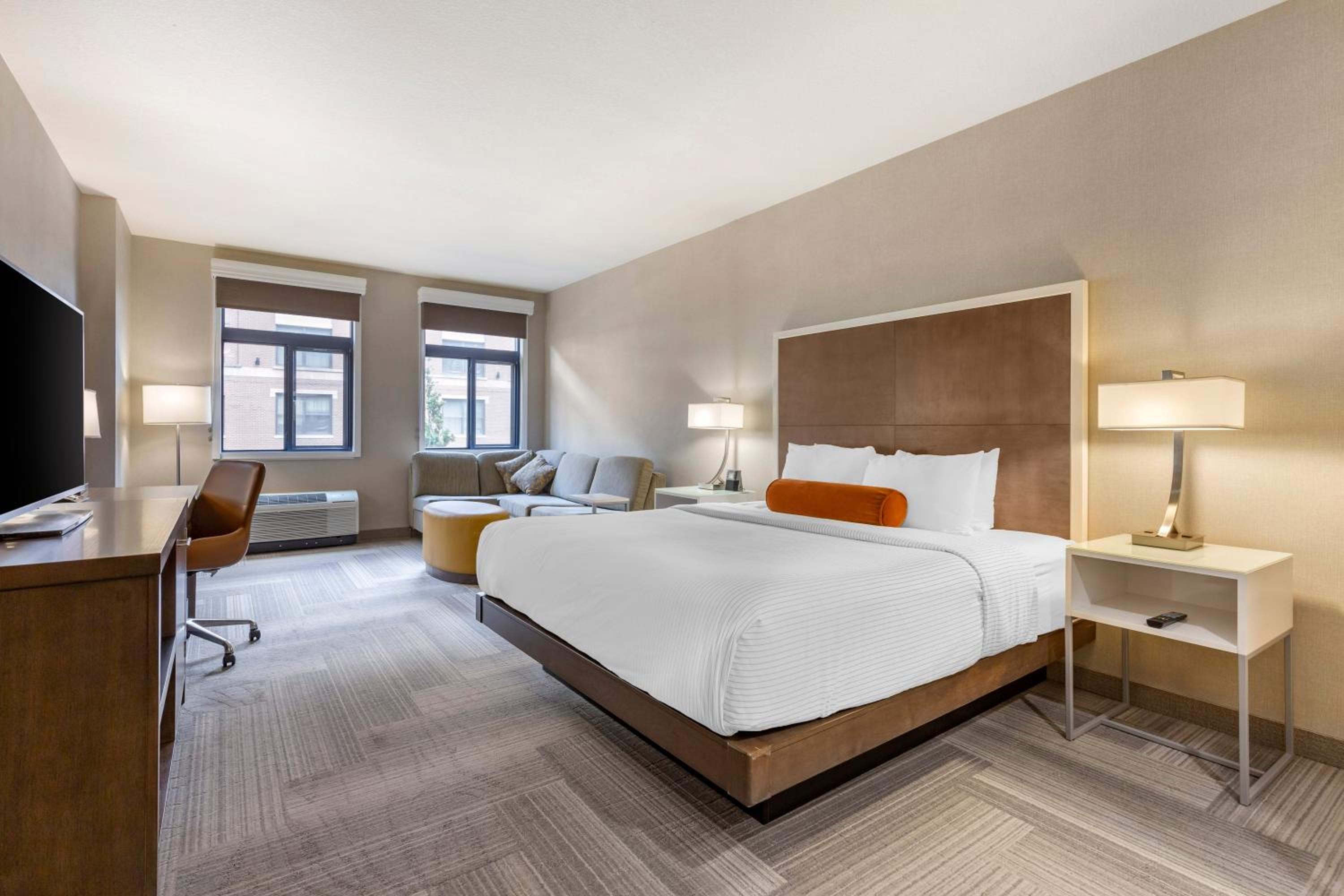 King Room - Accessible/Non Smoking