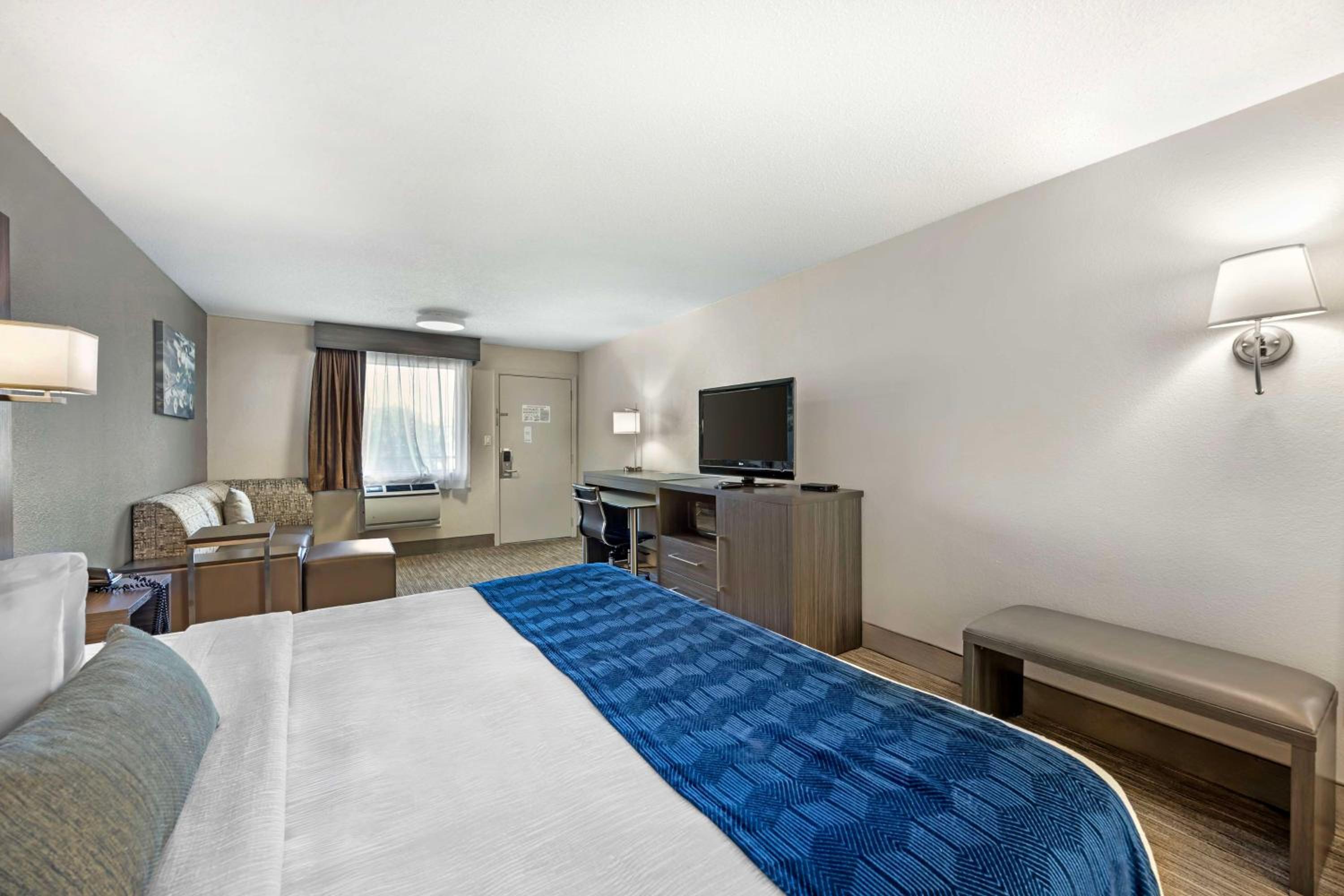 King Room - Non-Smoking