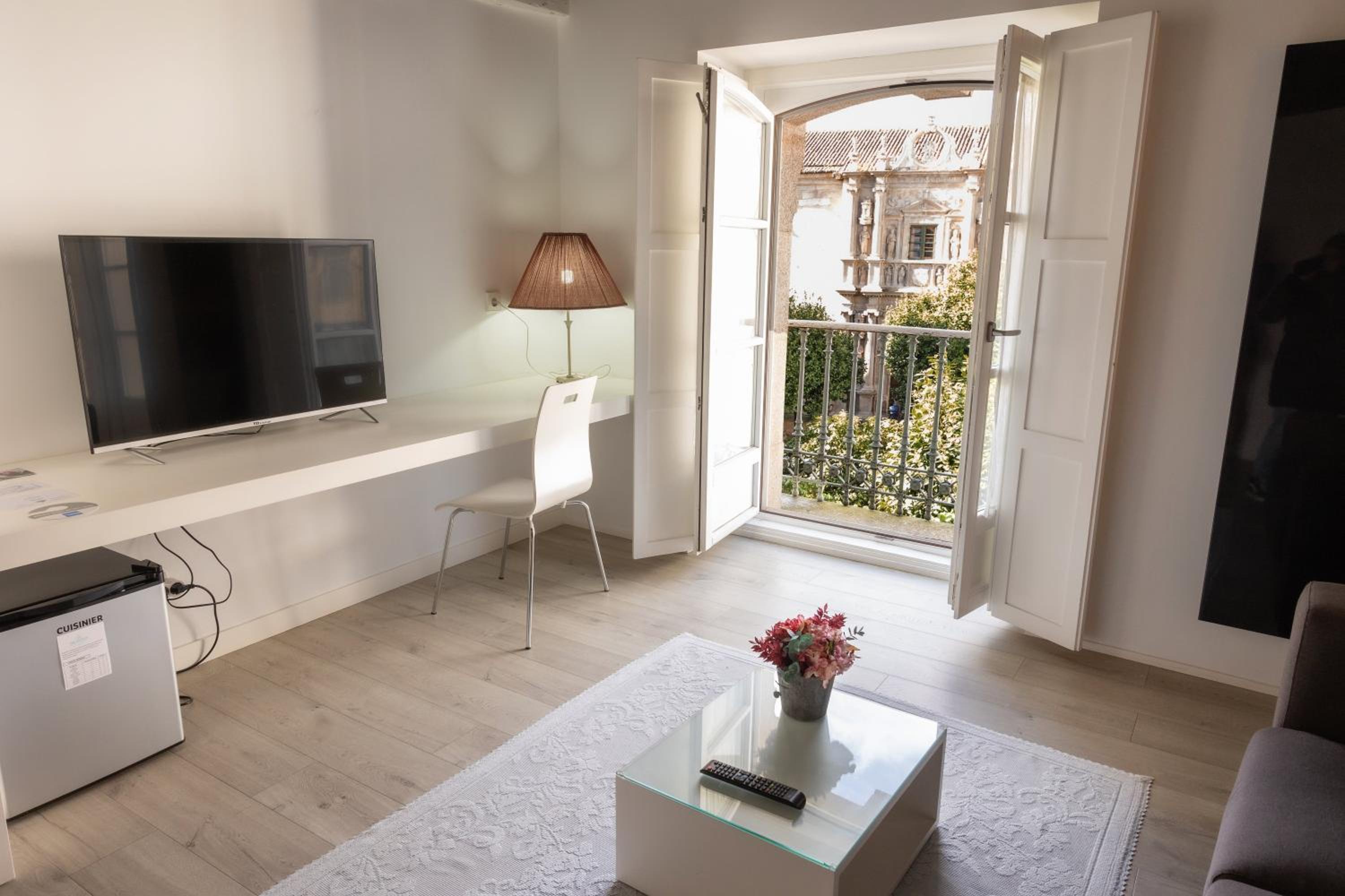 Junior Suite with Garden View