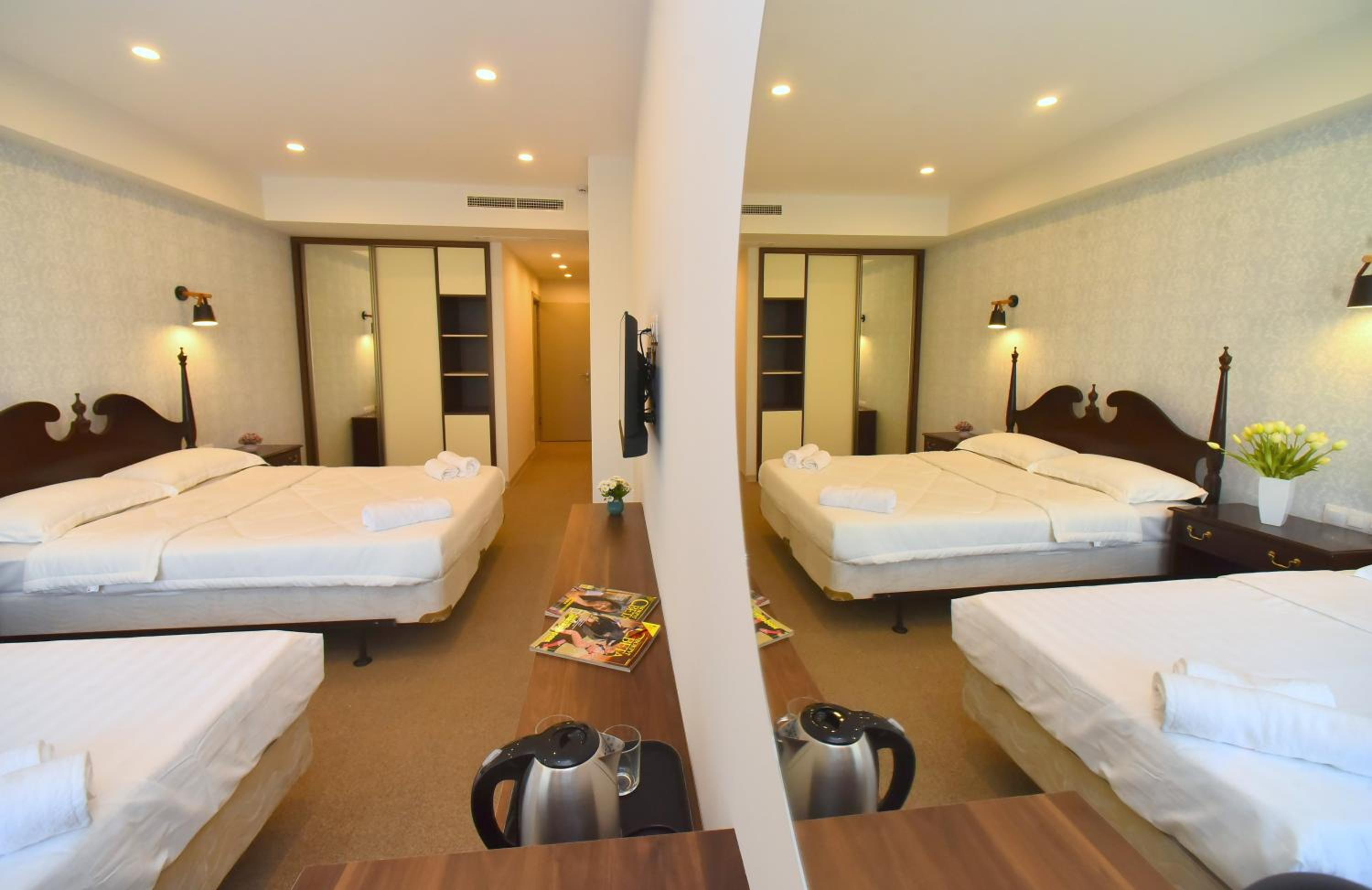 Deluxe Triple Room
