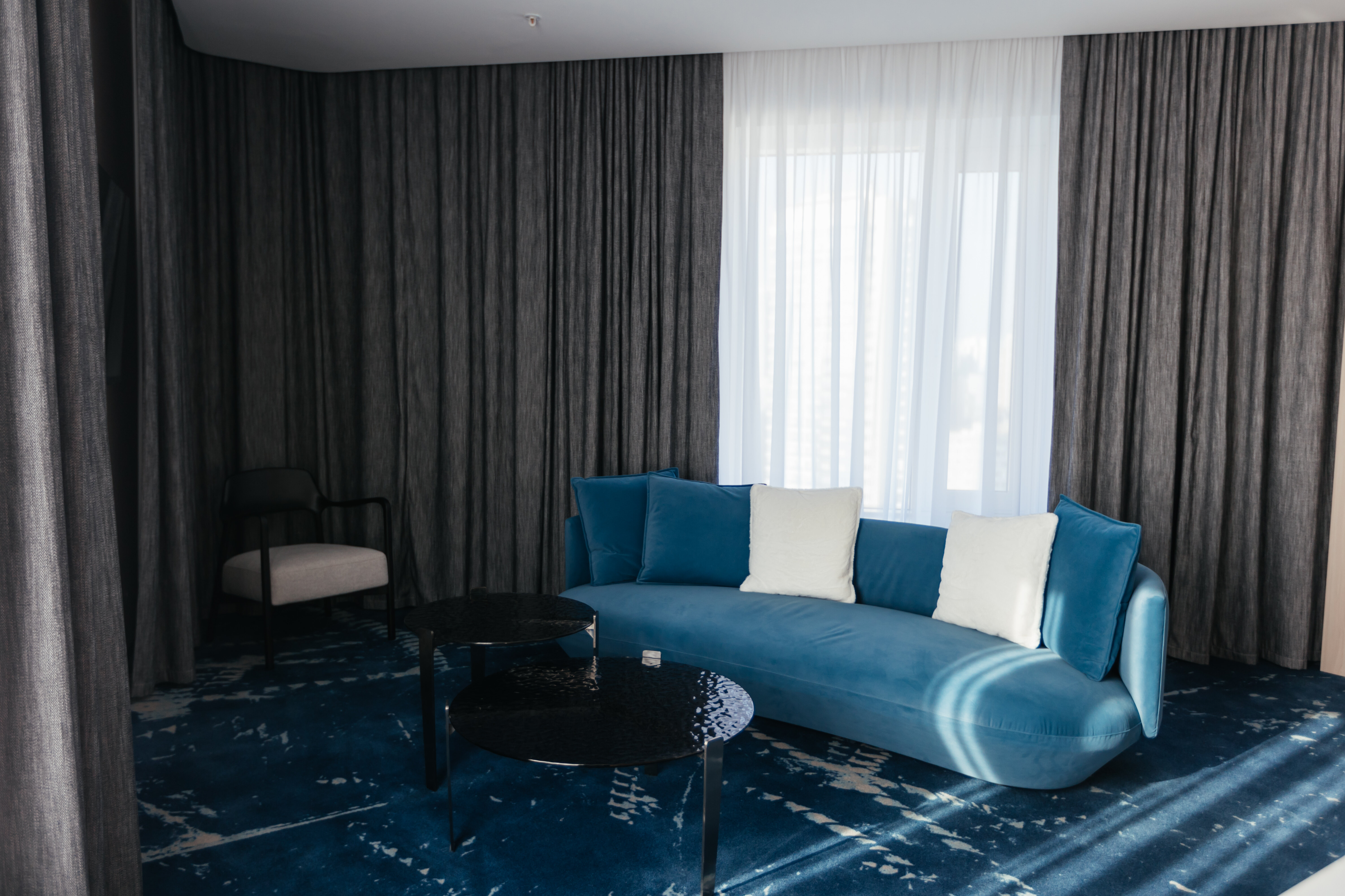 Джуниор Сюит "Нариори"