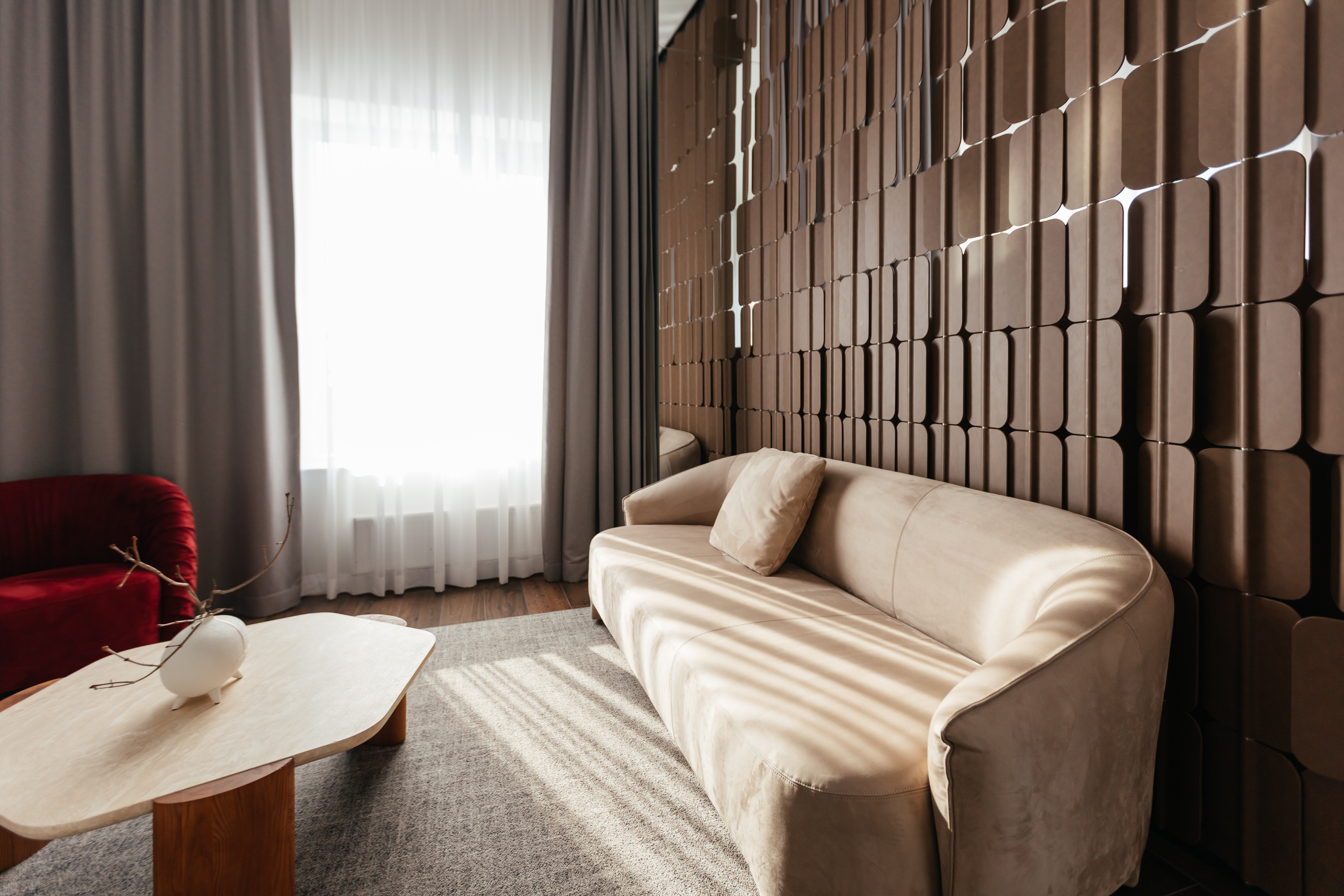 Джуниор Сюит "Три солнца"